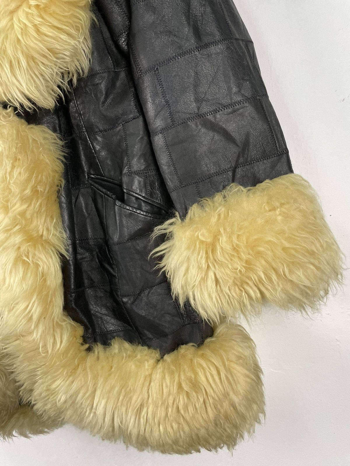 Japanese Brand Vintage Leather Jacket Faux Fur Cardigan Patchwork Size US S / EU 44-46 / 1 - 7 Thumbnail