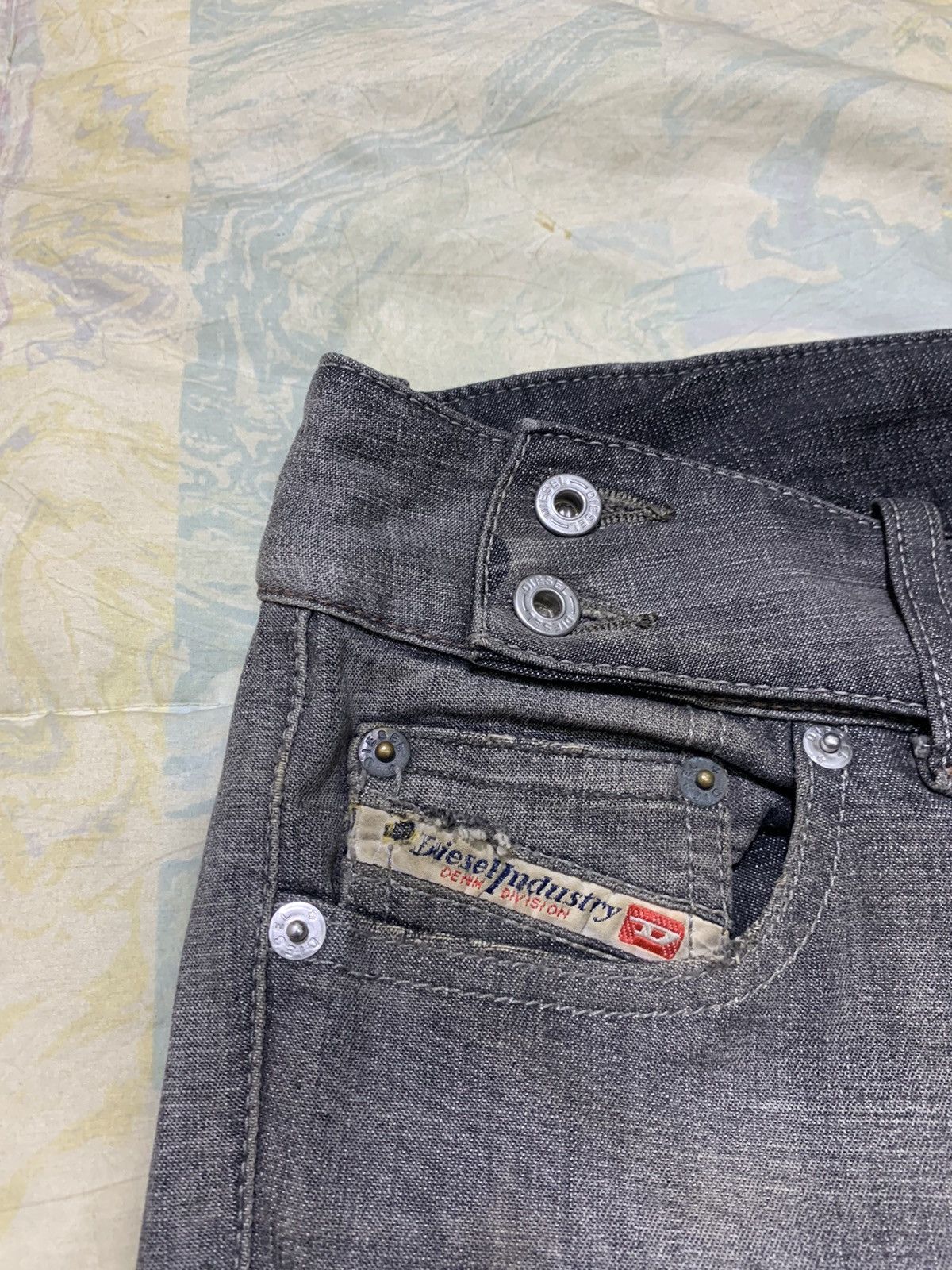 Diesel Diesel black washed stretchable flare/wideleg denim Size 28" / US 6 / IT 42 - 10 Thumbnail
