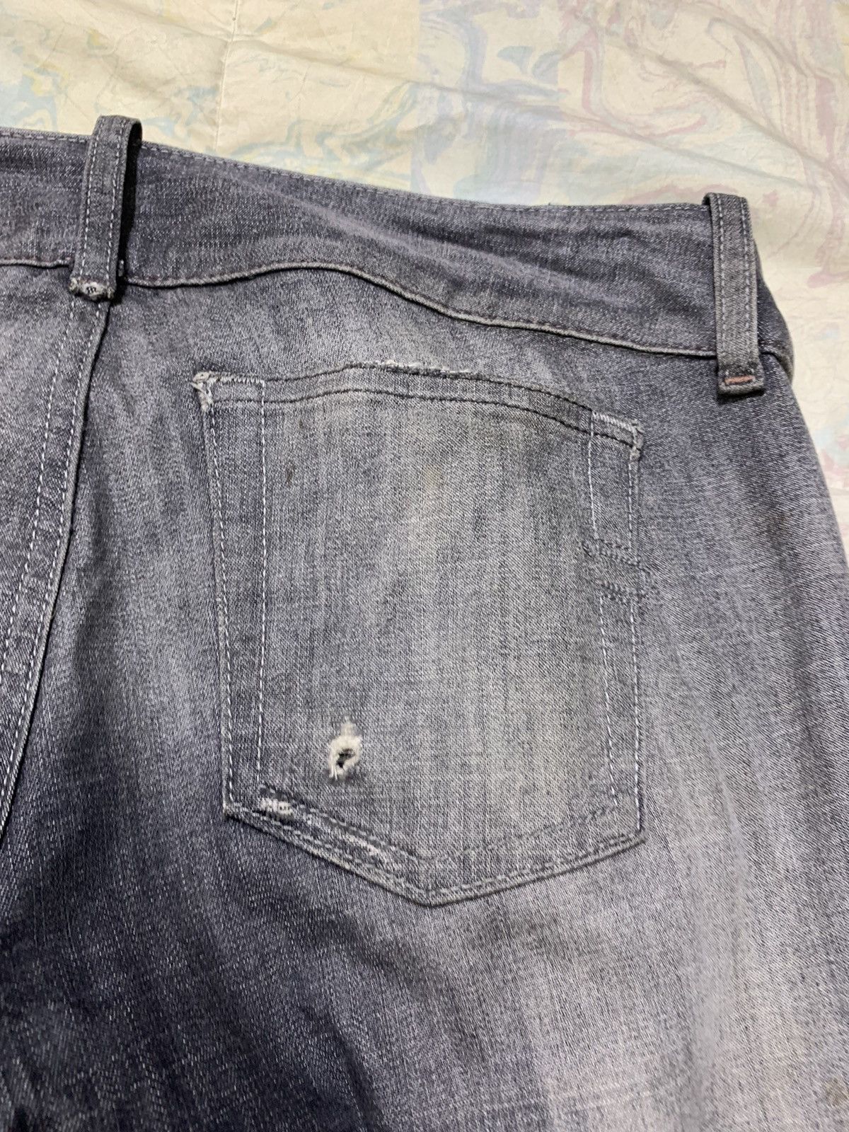 Diesel Diesel black washed stretchable flare/wideleg denim Size 28" / US 6 / IT 42 - 15 Thumbnail