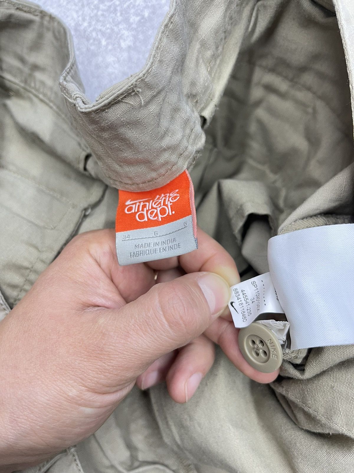 Nike Vintage Nike Cargo Shorts Beige Drill Y2K Nylon TN Size L Size US 34 / EU 50 - 10 Thumbnail