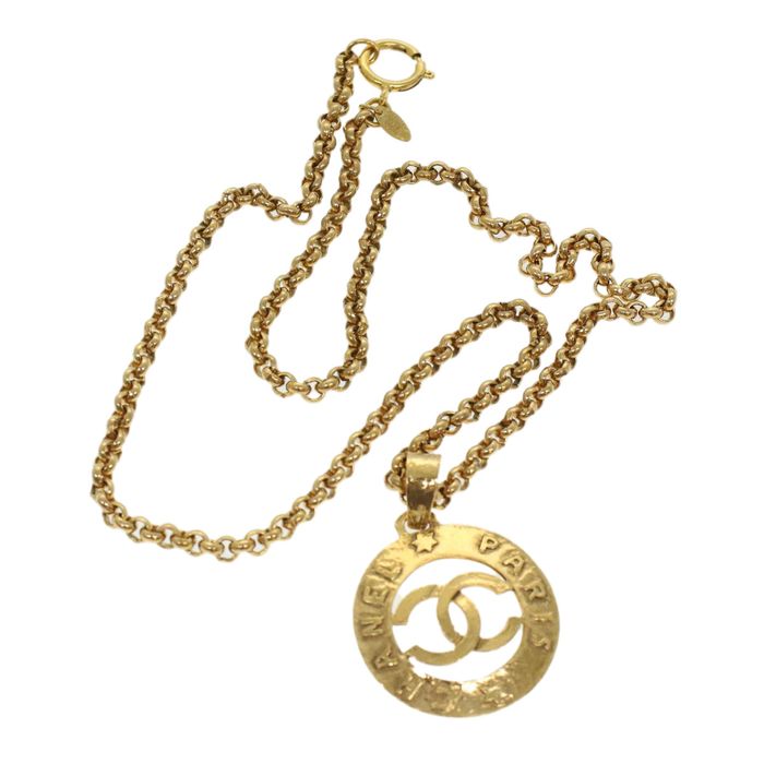 Is this real? I ordered this gold Chanel chain from grailed.com