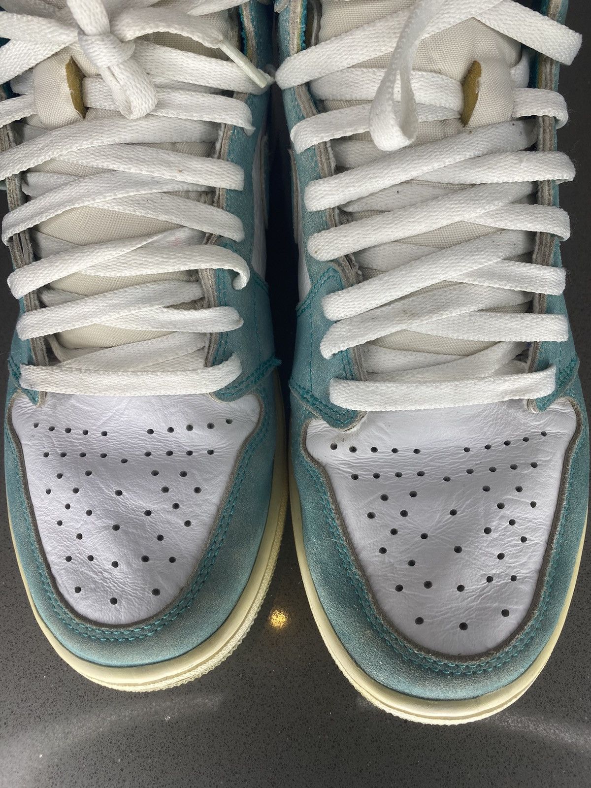 Jordan Brand Air Jordan 1 retro high OG Turbo green Size US 10 / EU 43 - 15 Thumbnail