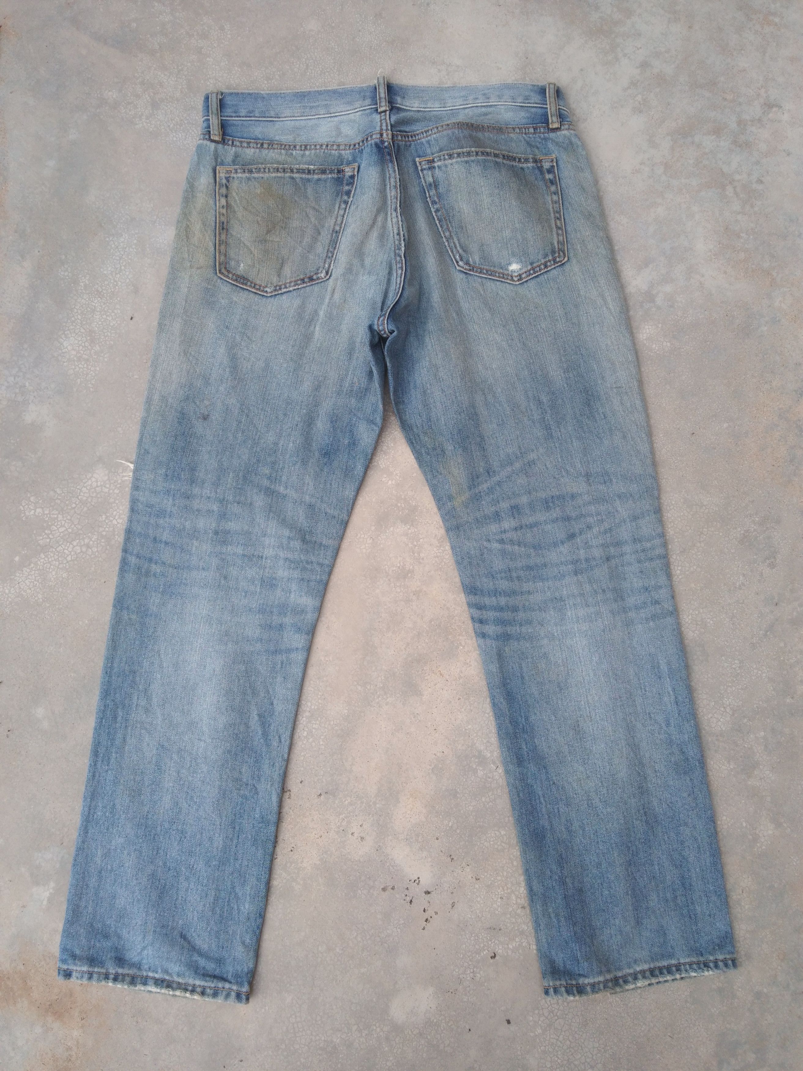 Japanese Brand Vintage Japanese Uniqlo x Kaihara Distressed Jeans 34x30 Size US 34 / EU 50 - 2 Thumbnail