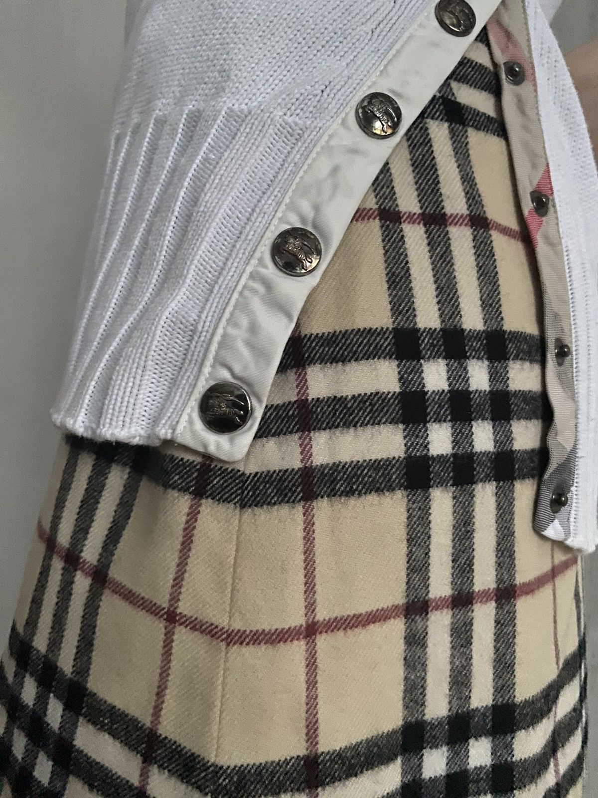 Burberry W's Burberry Brit Knit Buttoned Sweater 2/4 Size L / US 10 / IT 46 - 5 Thumbnail