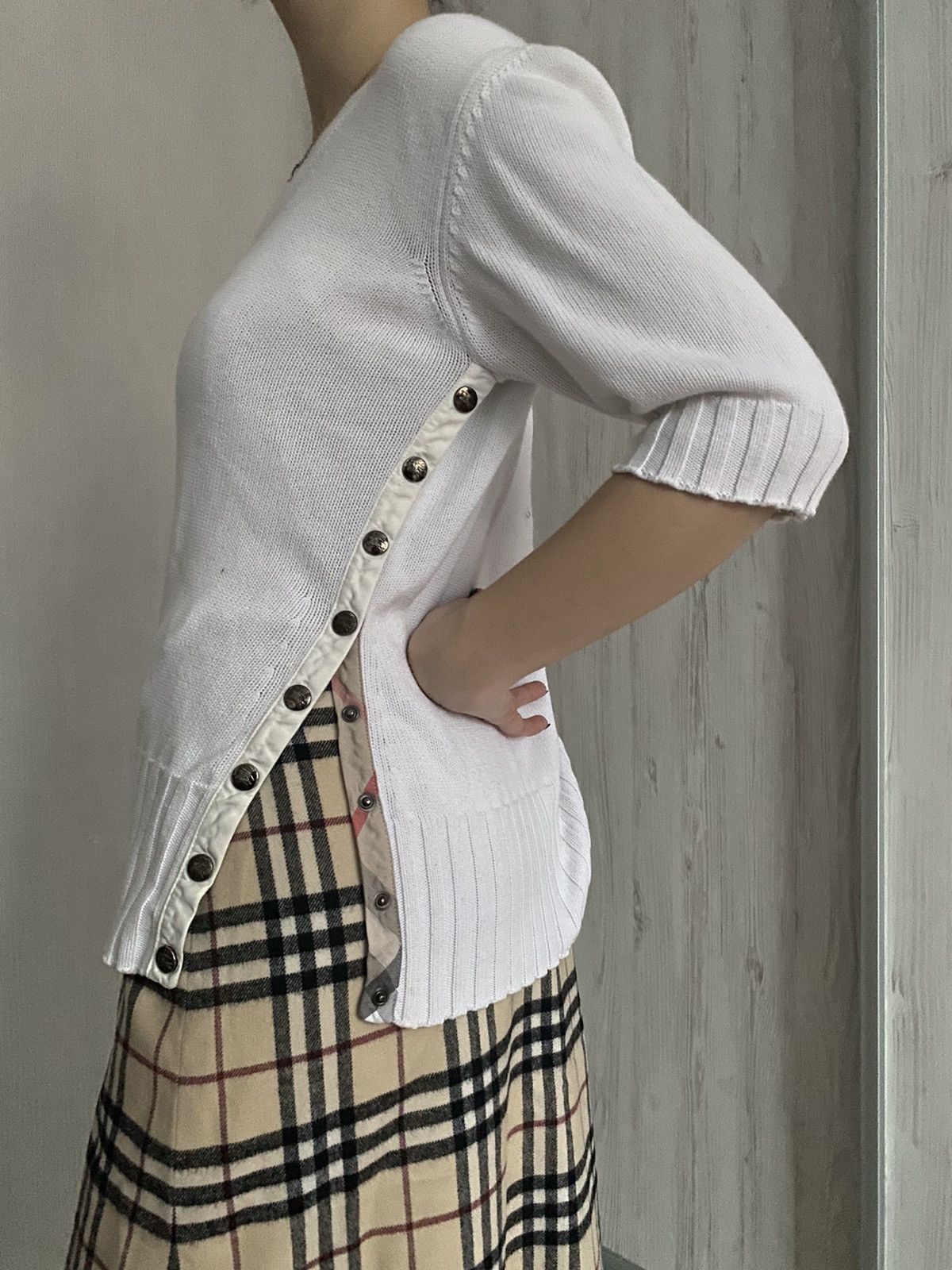 Burberry W's Burberry Brit Knit Buttoned Sweater 2/4 Size L / US 10 / IT 46 - 4 Thumbnail