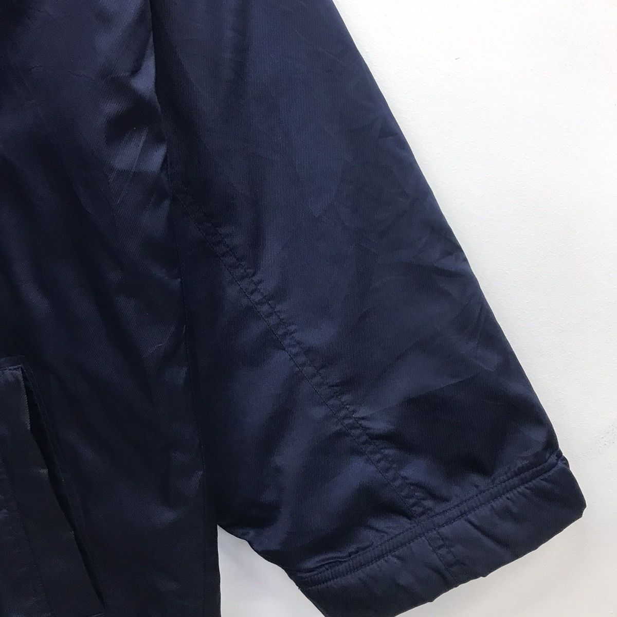 Nike × Vintage Rare!! Vintage Nike Big Swoosh Embroidered Heavy Jacket Size US L / EU 52-54 / 3 - 5 Thumbnail