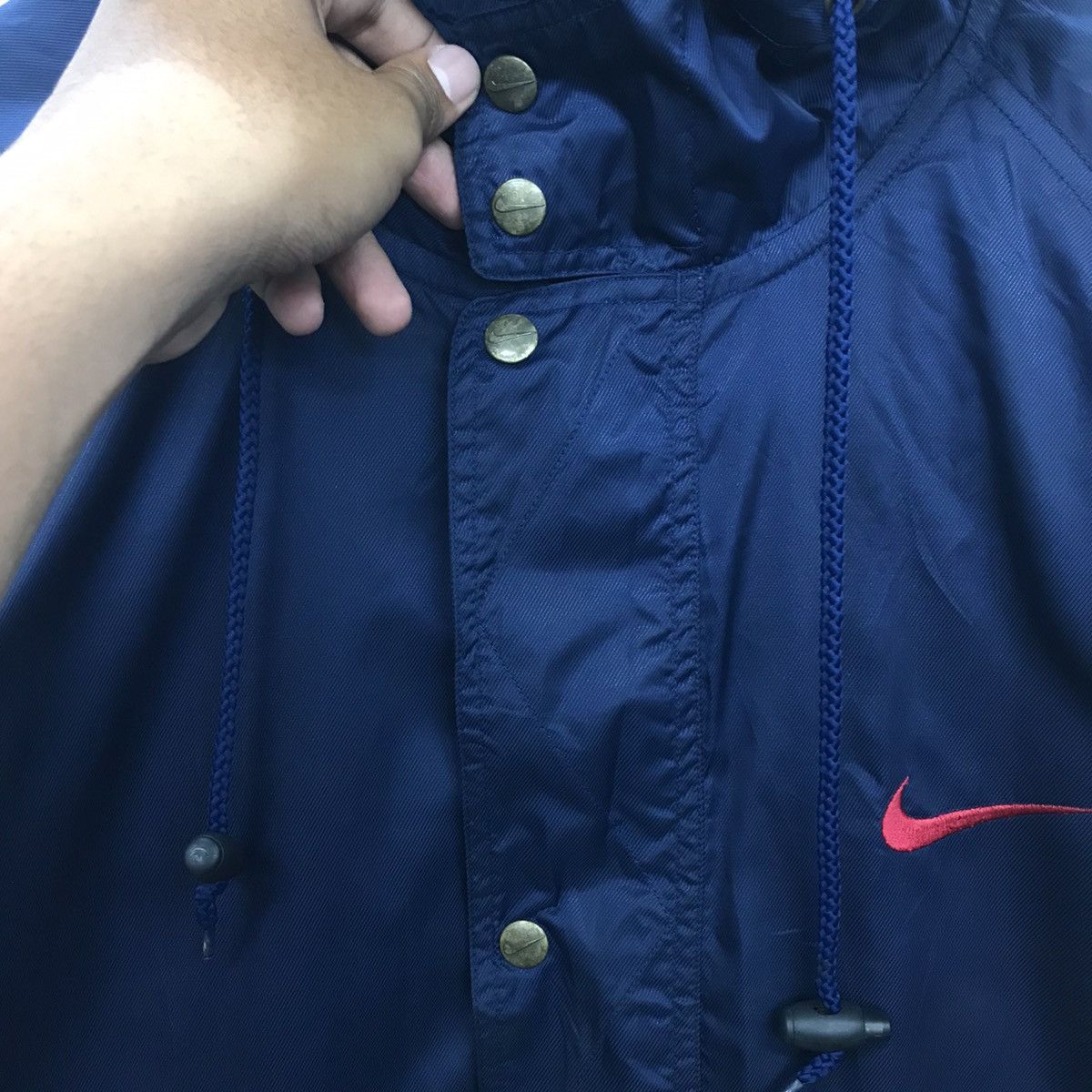 Nike × Vintage Rare!! Vintage Nike Big Swoosh Embroidered Heavy Jacket Size US L / EU 52-54 / 3 - 10 Thumbnail