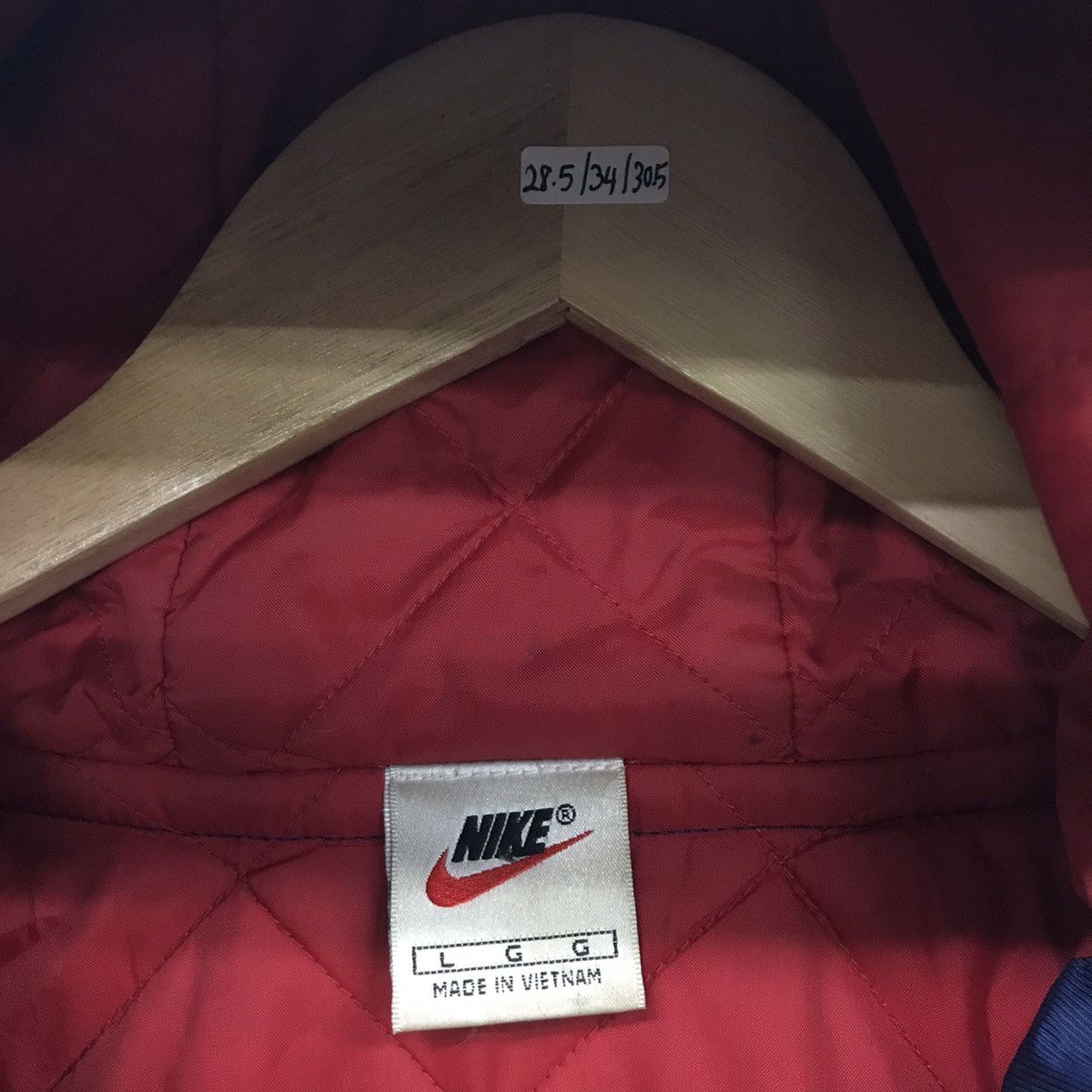 Nike × Vintage Rare!! Vintage Nike Big Swoosh Embroidered Heavy Jacket Size US L / EU 52-54 / 3 - 13 Thumbnail