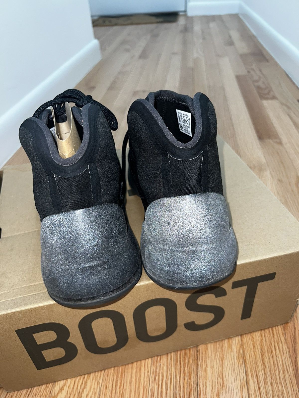 Adidas × Kanye West Yeezy QNTM Onyx Size US 10 / EU 43 - 3 Thumbnail
