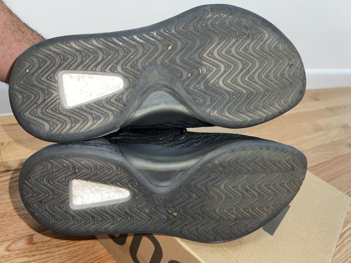 Adidas × Kanye West Yeezy QNTM Onyx Size US 10 / EU 43 - 4 Thumbnail