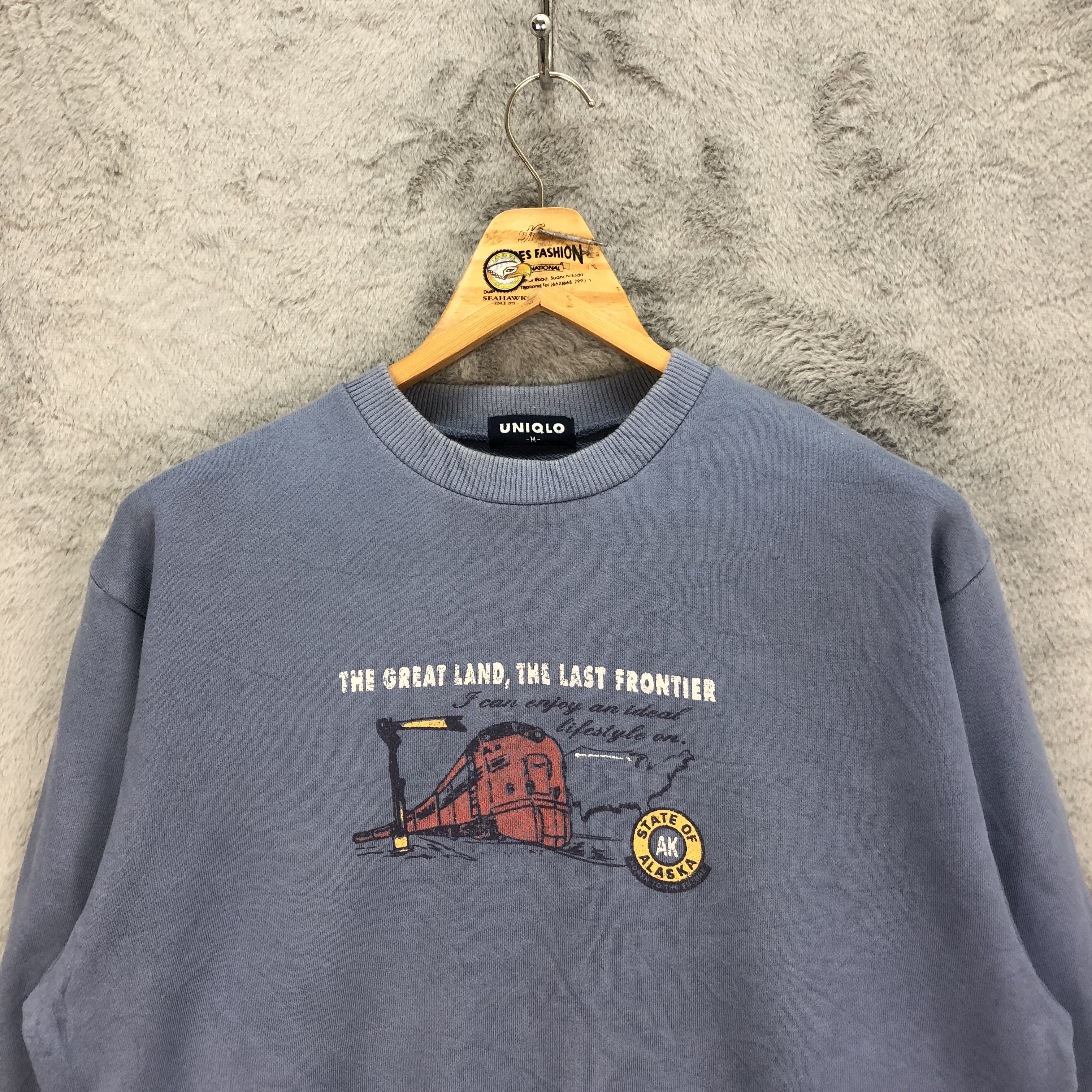 Uniqlo 90's STATES OF ALASKA Train Graphic Sweatshirts #5122-175 Size US M / EU 48-50 / 2 - 2 Thumbnail