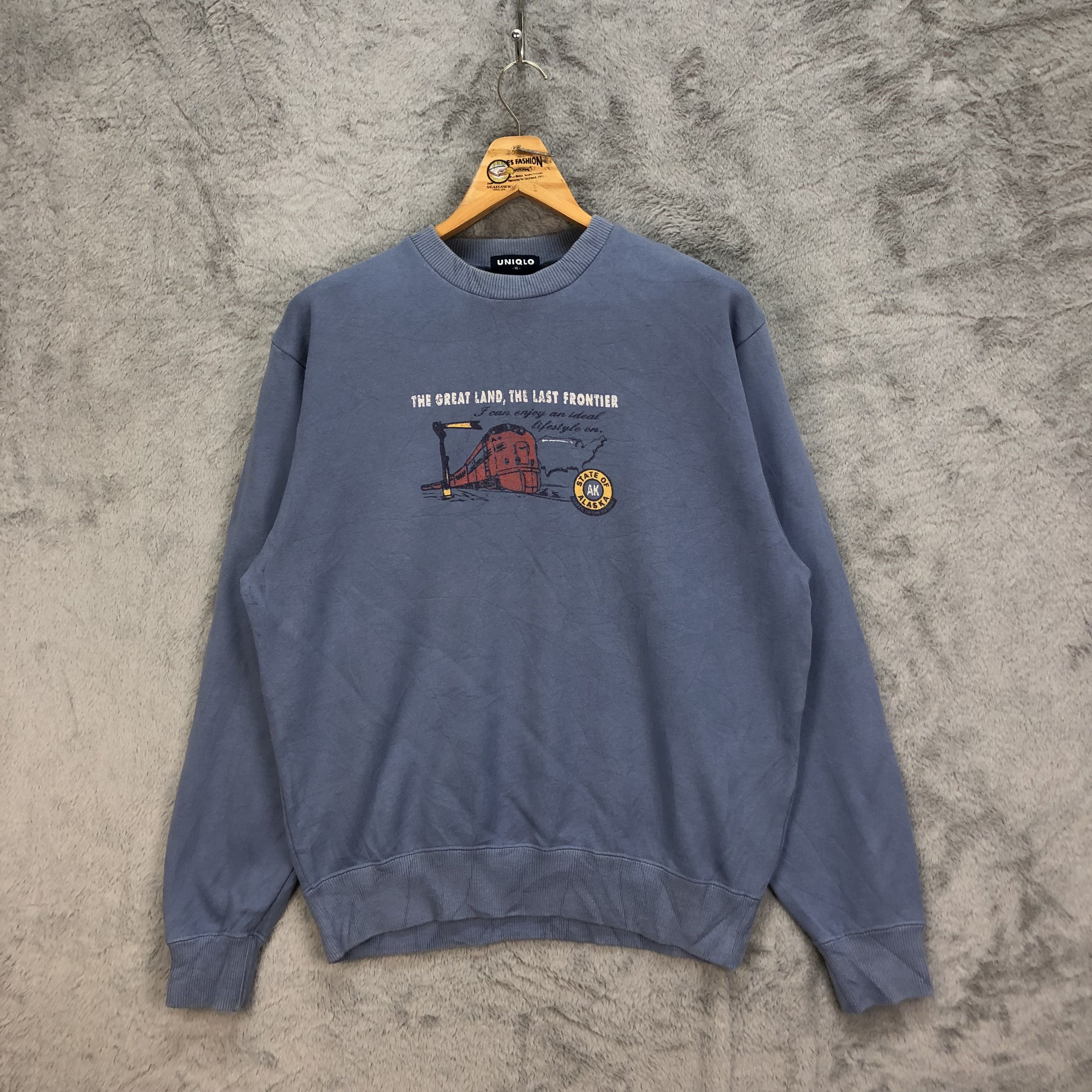 Uniqlo 90's STATES OF ALASKA Train Graphic Sweatshirts #5122-175 Size US M / EU 48-50 / 2 - 1 Thumbnail