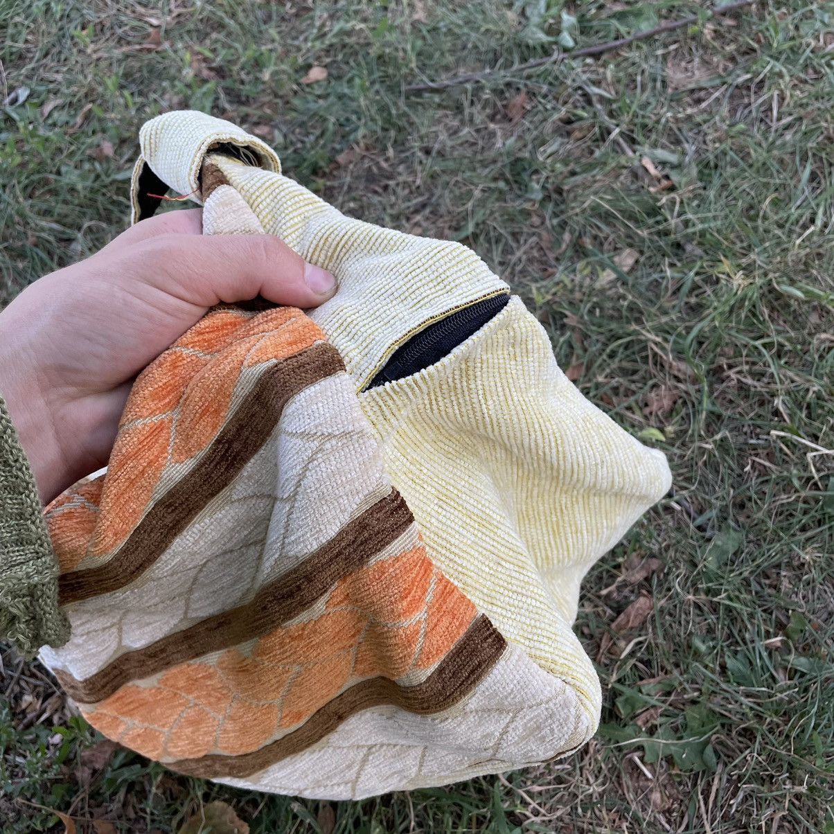 Vintage Vintage Y2K Quilted Striped Corduroy Tote Bag Cream Faded OS Size ONE SIZE - 4 Thumbnail
