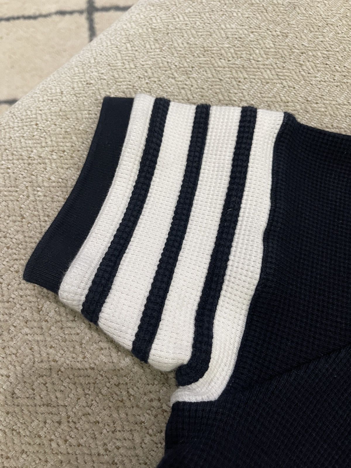 Thom Browne Thom browne short sleeve sweatshirt in waffle w/ 4 bar navy Size US S / EU 44-46 / 1 - 7 Thumbnail