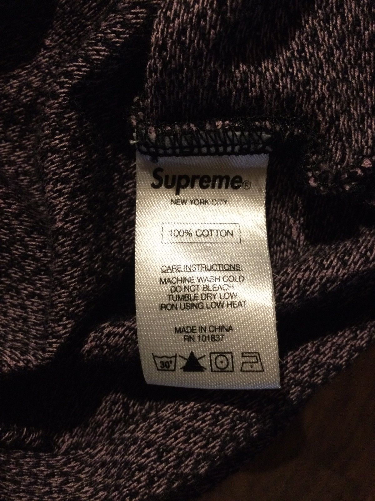Supreme SUPREME PURPLE PRAISLEY LONG SLEEVE Size US S / EU 44-46 / 1 - 4 Thumbnail