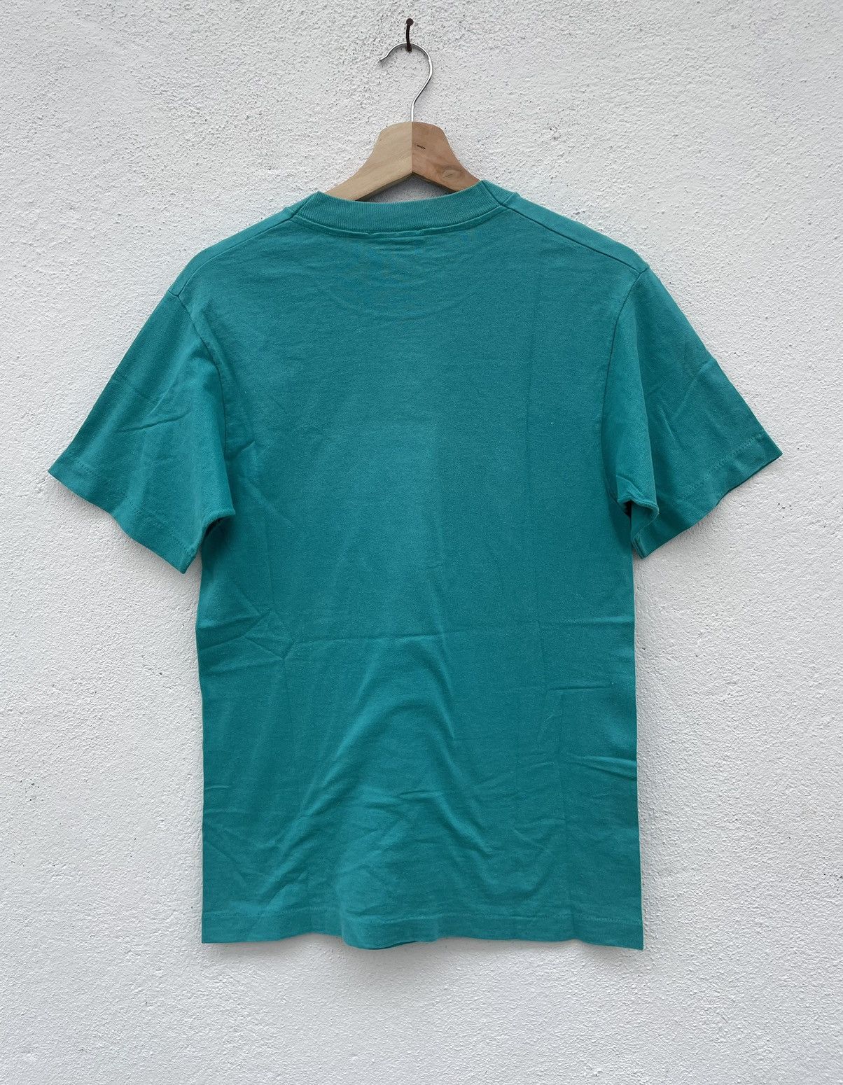 Vintage Vintage Hawaii Fish Printed tshirt Size US S / EU 44-46 / 1 - 1 Thumbnail