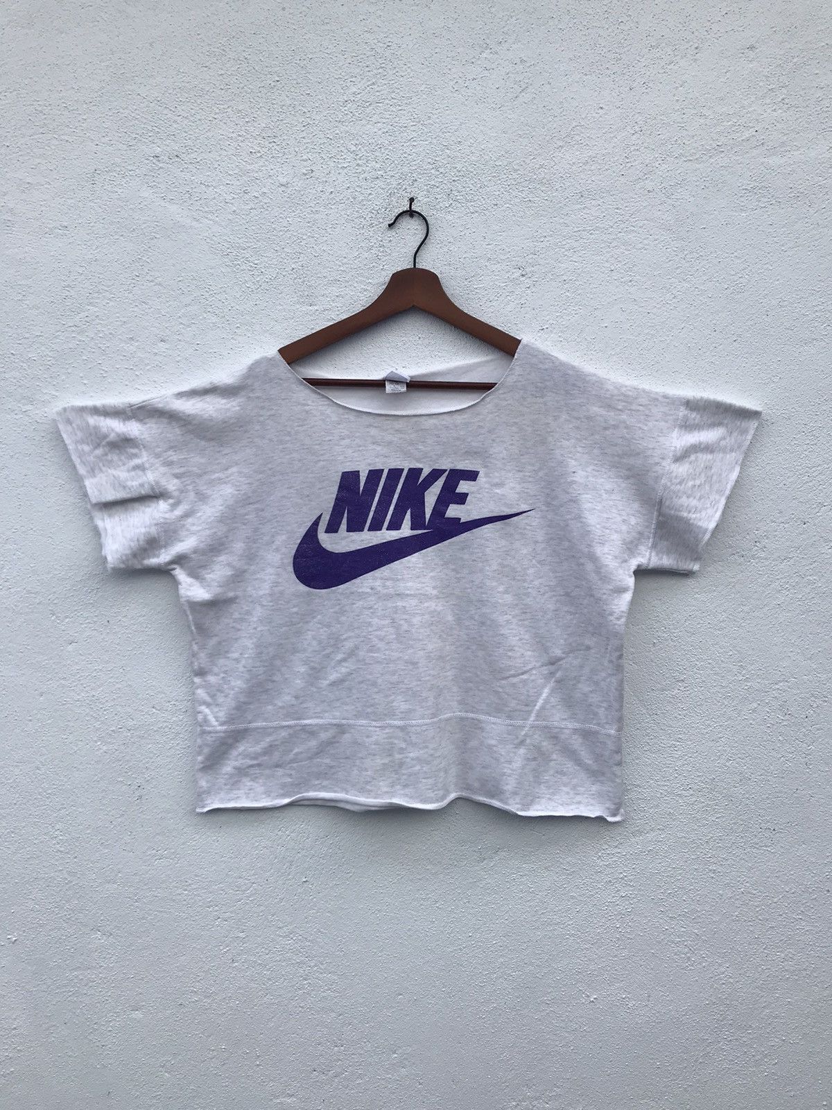 Nike Vintage Nike Big Logo T Shirt Size US L / EU 52-54 / 3 - 1 Thumbnail