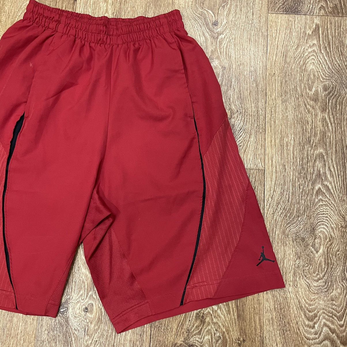 Vintage Y2K Under Armour Baggy Athletic Shorts Red Streetwear Logo S Size US 30 / EU 46 - 2 Thumbnail
