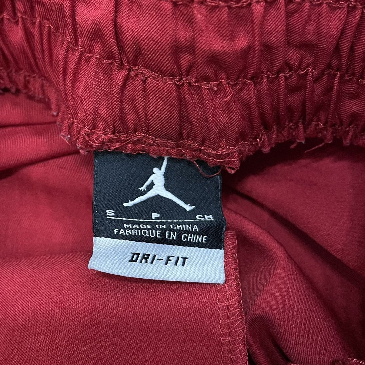 Vintage Y2K Under Armour Baggy Athletic Shorts Red Streetwear Logo S Size US 30 / EU 46 - 6 Thumbnail