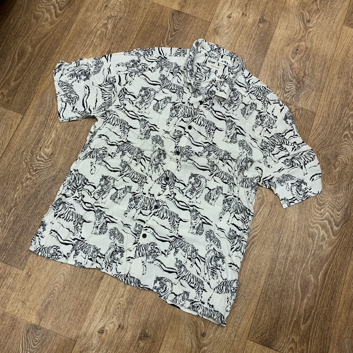 Vintage Vintage 90s All Over Print Hawaiian Shirt Streetwear Slim XL Size US XL / EU 56 / 4 - 2 Thumbnail