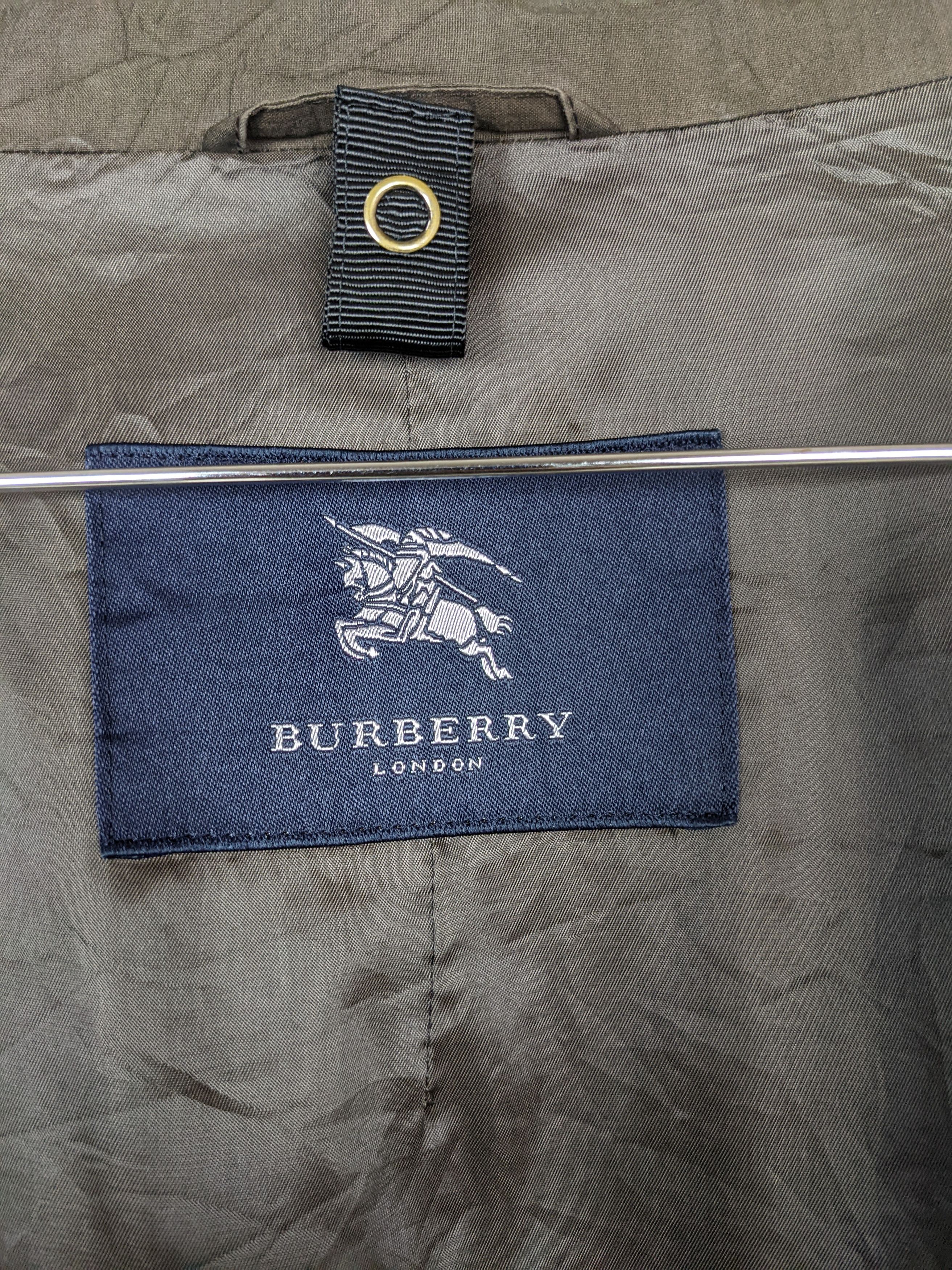 Burberry Vintage Burberry London Plain Jacket Outerwear Parkas Size US L / EU 52-54 / 3 - 9 Thumbnail