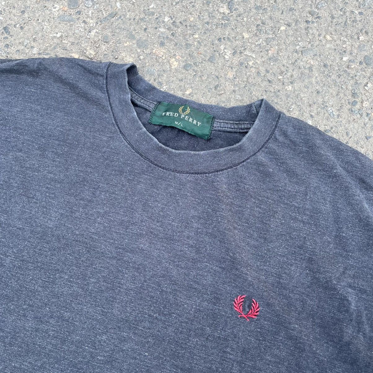Vintage Vintage 90s Fred Perry Faded Logo Tee Washed Navy Preppy L Size US L / EU 52-54 / 3 - 4 Thumbnail