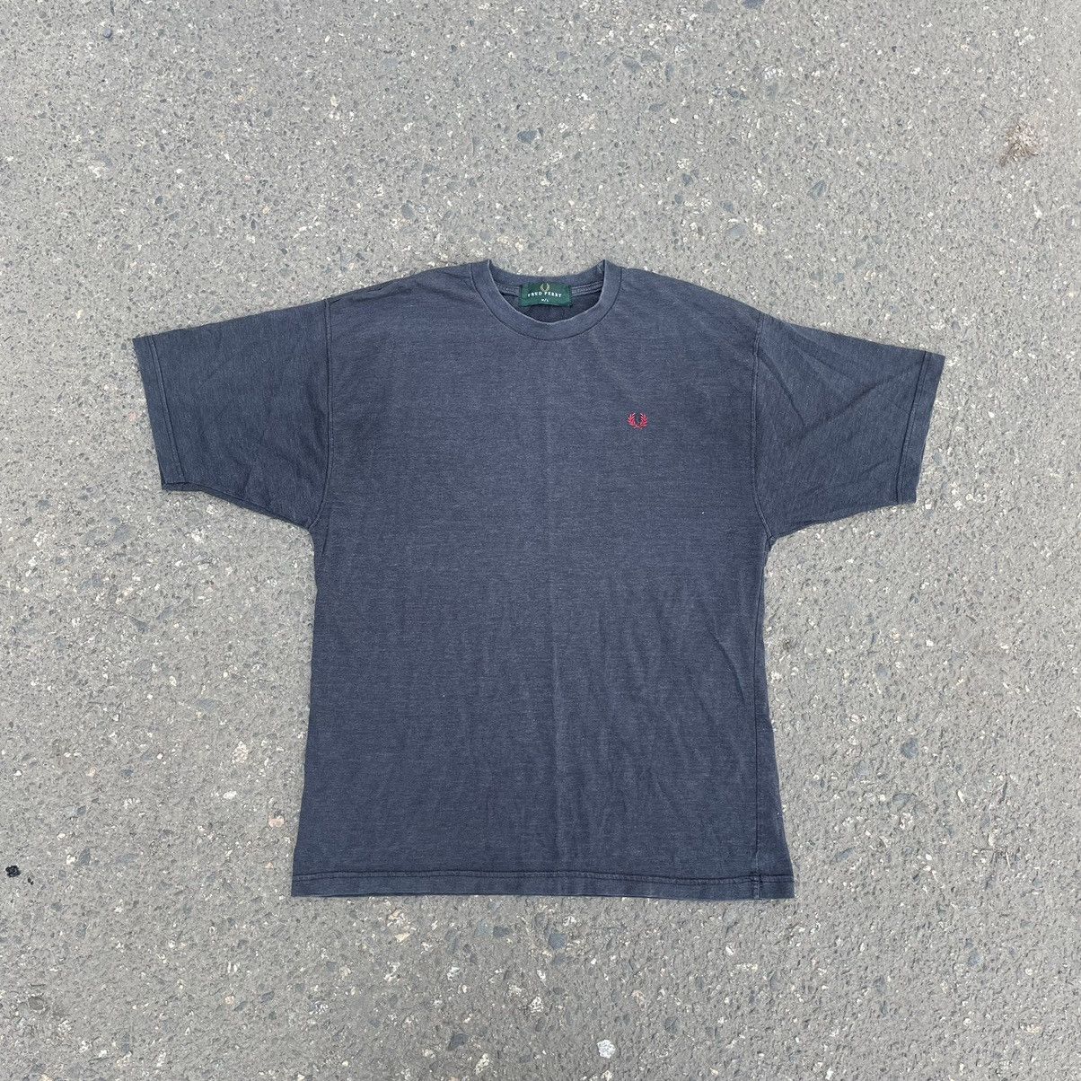 Vintage Vintage 90s Fred Perry Faded Logo Tee Washed Navy Preppy L Size US L / EU 52-54 / 3 - 1 Thumbnail