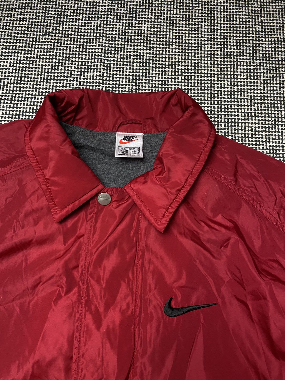 Nike × Vintage Nike vintage jacket big swoosh y2k Size US S / EU 44-46 / 1 - 5 Thumbnail