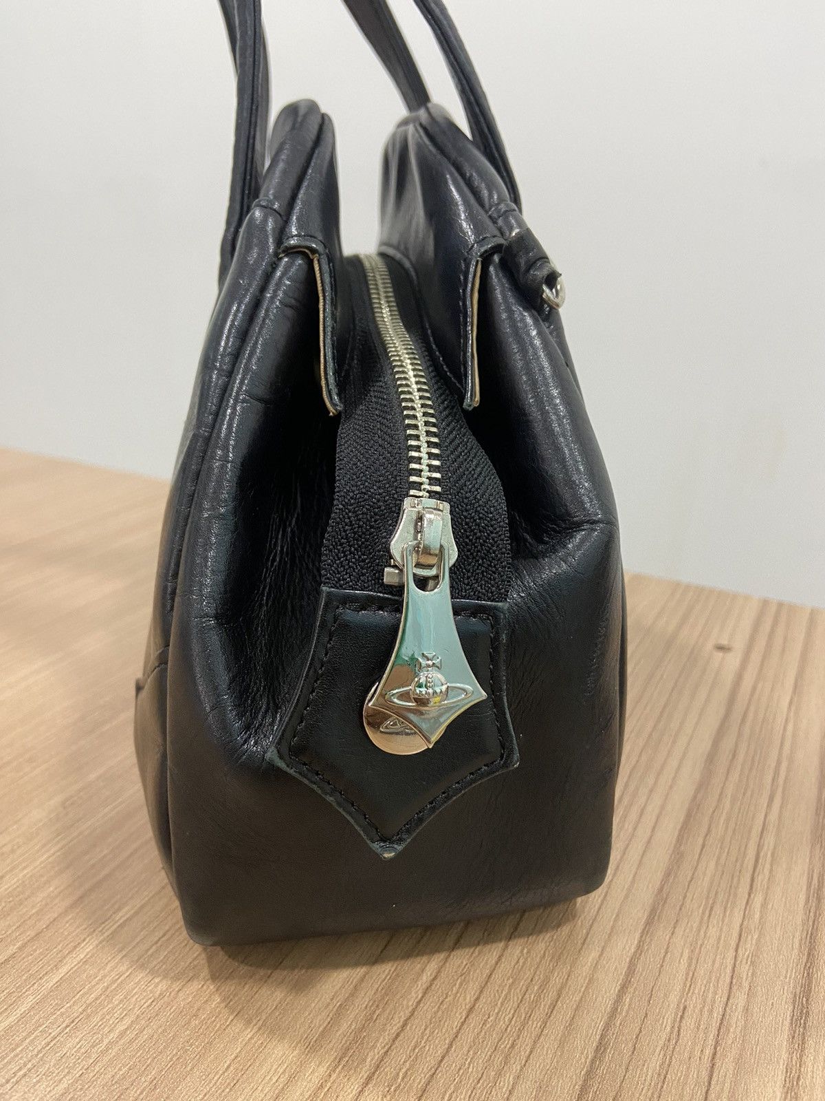 Leather × Vivienne Westwood Vivienne westwood leather sling/dinner bag Size ONE SIZE - 4 Thumbnail