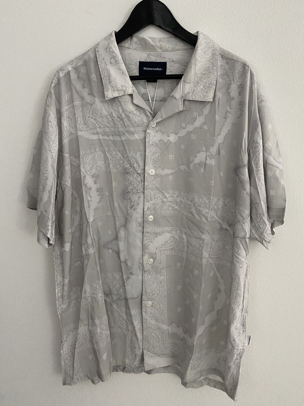 thisisneverthat Bandana Short Sleeve Shirt XL NWT Size US XL / EU 56 / 4 - 1 Thumbnail