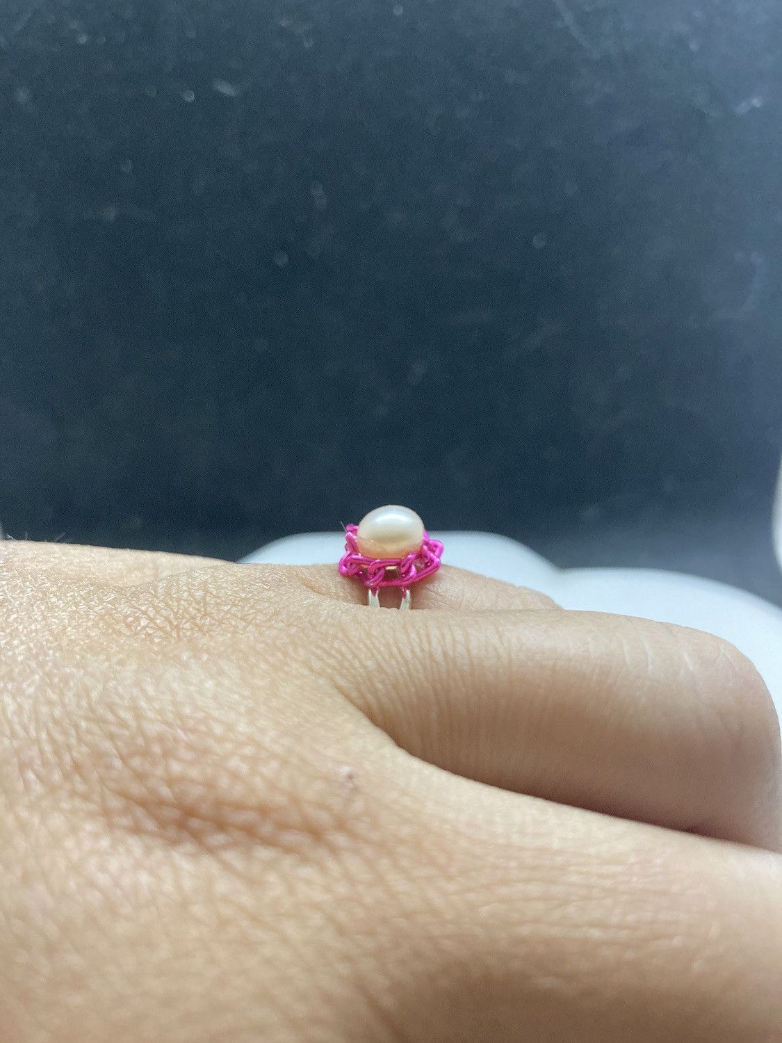Jewelry White pearl bead stainless steel ring with pink chain Size ONE SIZE - 3 Thumbnail