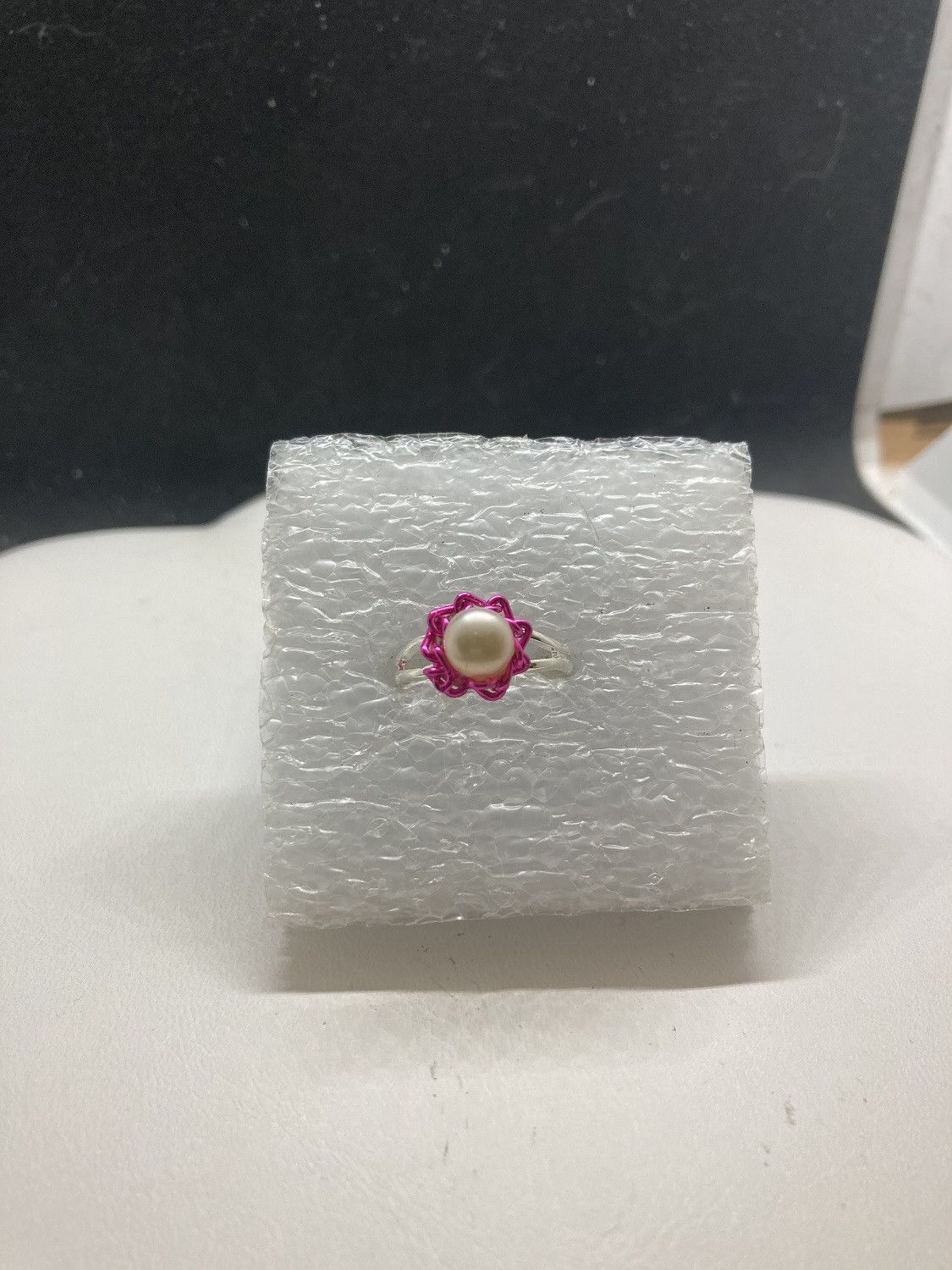 Jewelry White pearl bead stainless steel ring with pink chain Size ONE SIZE - 1 Thumbnail
