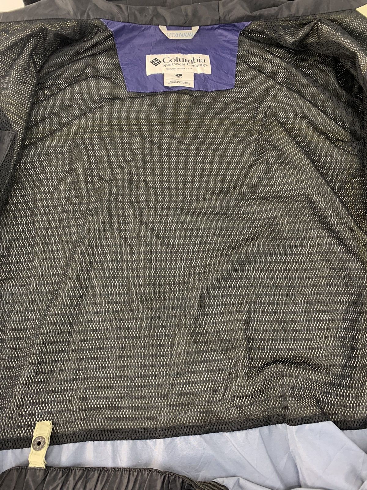 Columbia Columbia Sportswear Company Windbreaker Jacket Outdoor Style Size US L / EU 52-54 / 3 - 6 Thumbnail