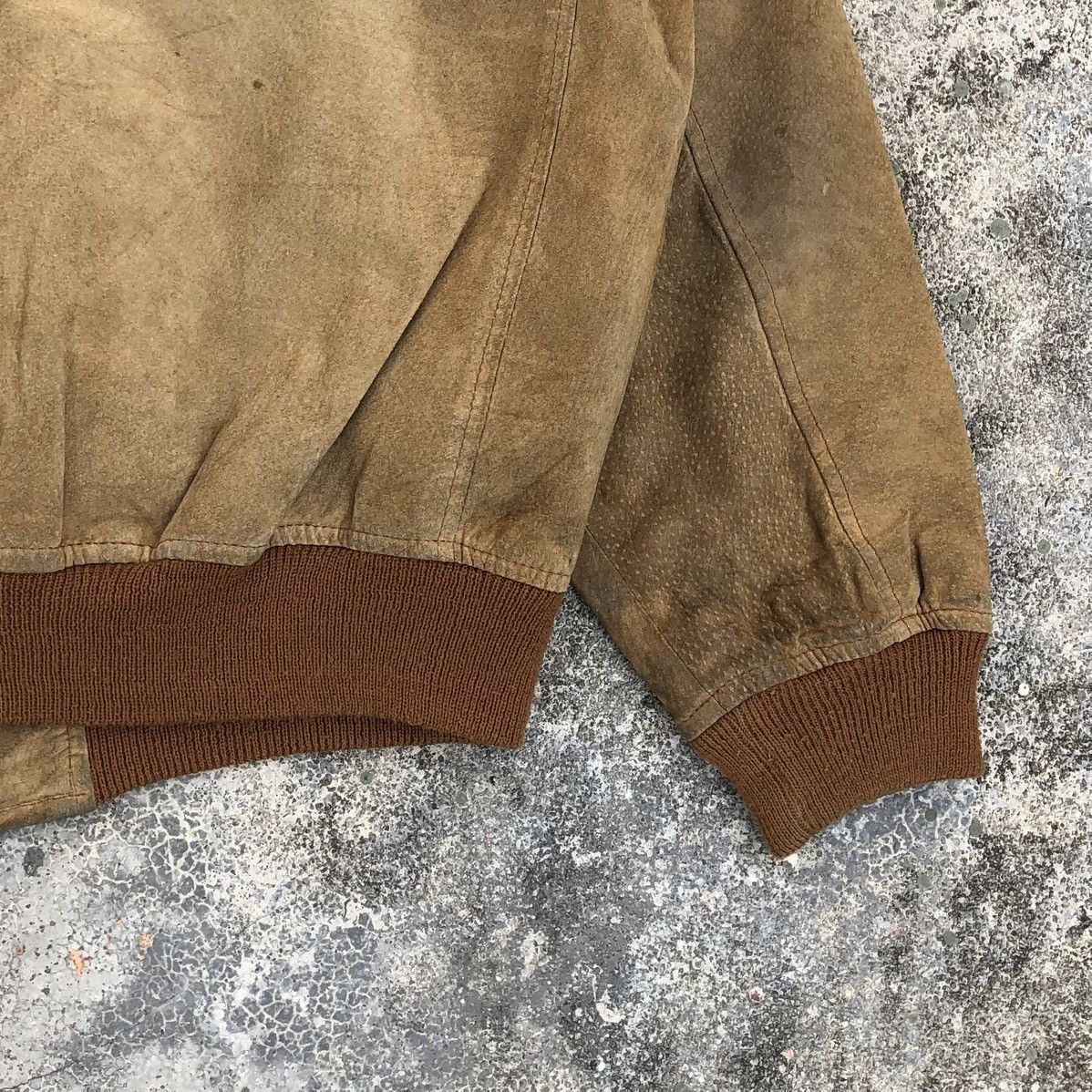 Genuine Leather Vintage 1935 The King ELVIS PRESLEY Leather Bomber Jacket Size US M / EU 48-50 / 2 - 14 Thumbnail