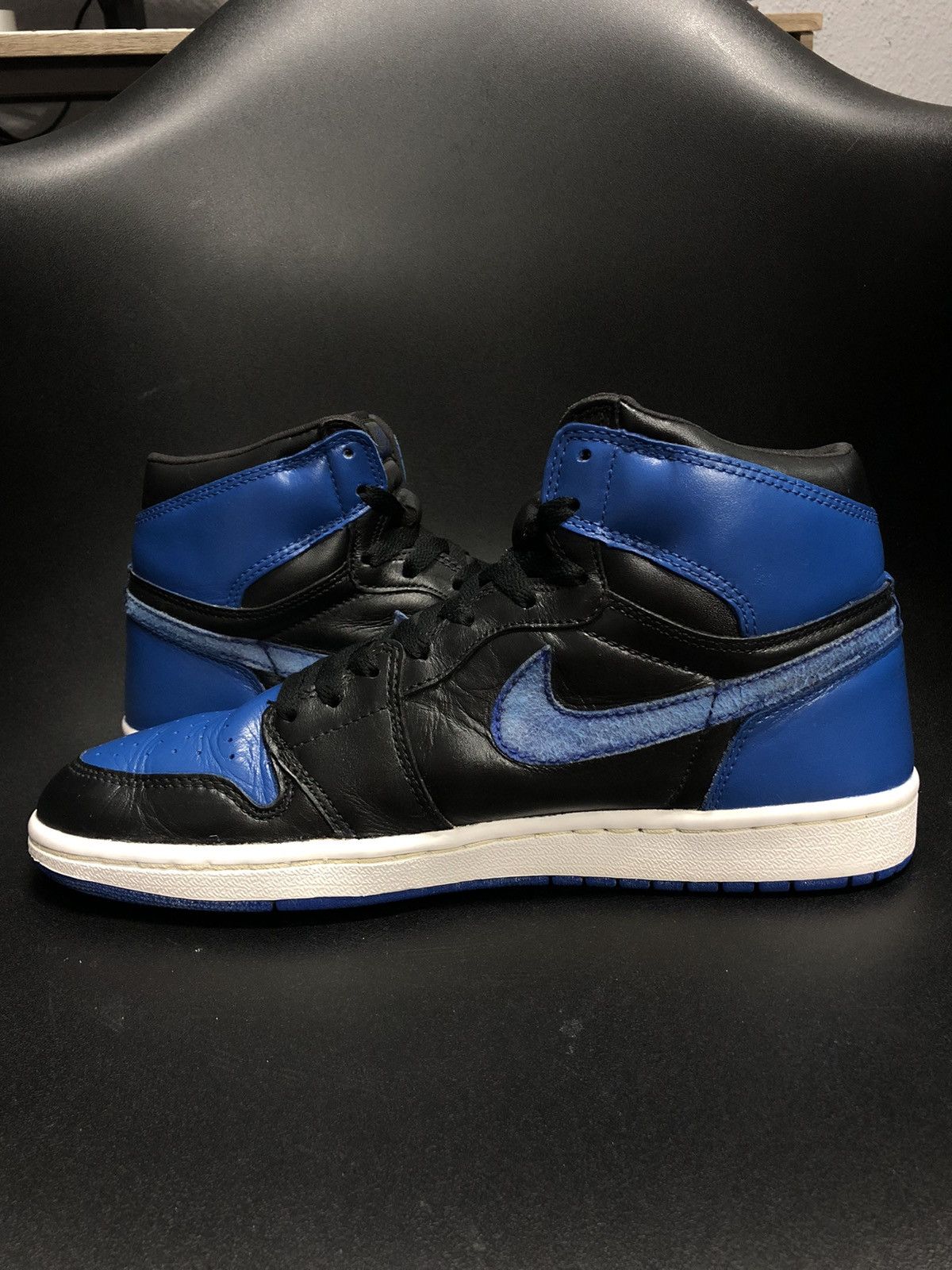 Nike Air Jordan 1 Royal 2001 Size US 8.5 / EU 41-42 - 6 Thumbnail