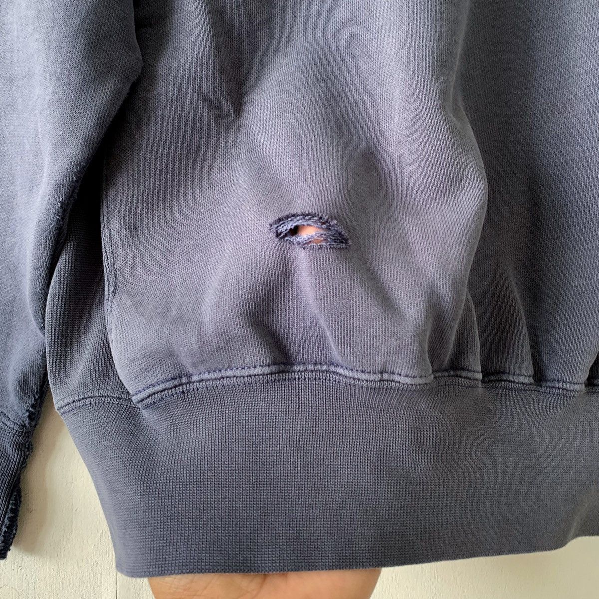 Nike × Vintage Vintage 90s Sunfaded Nike Small Logo Sweatshirt Size US S / EU 44-46 / 1 - 8 Thumbnail