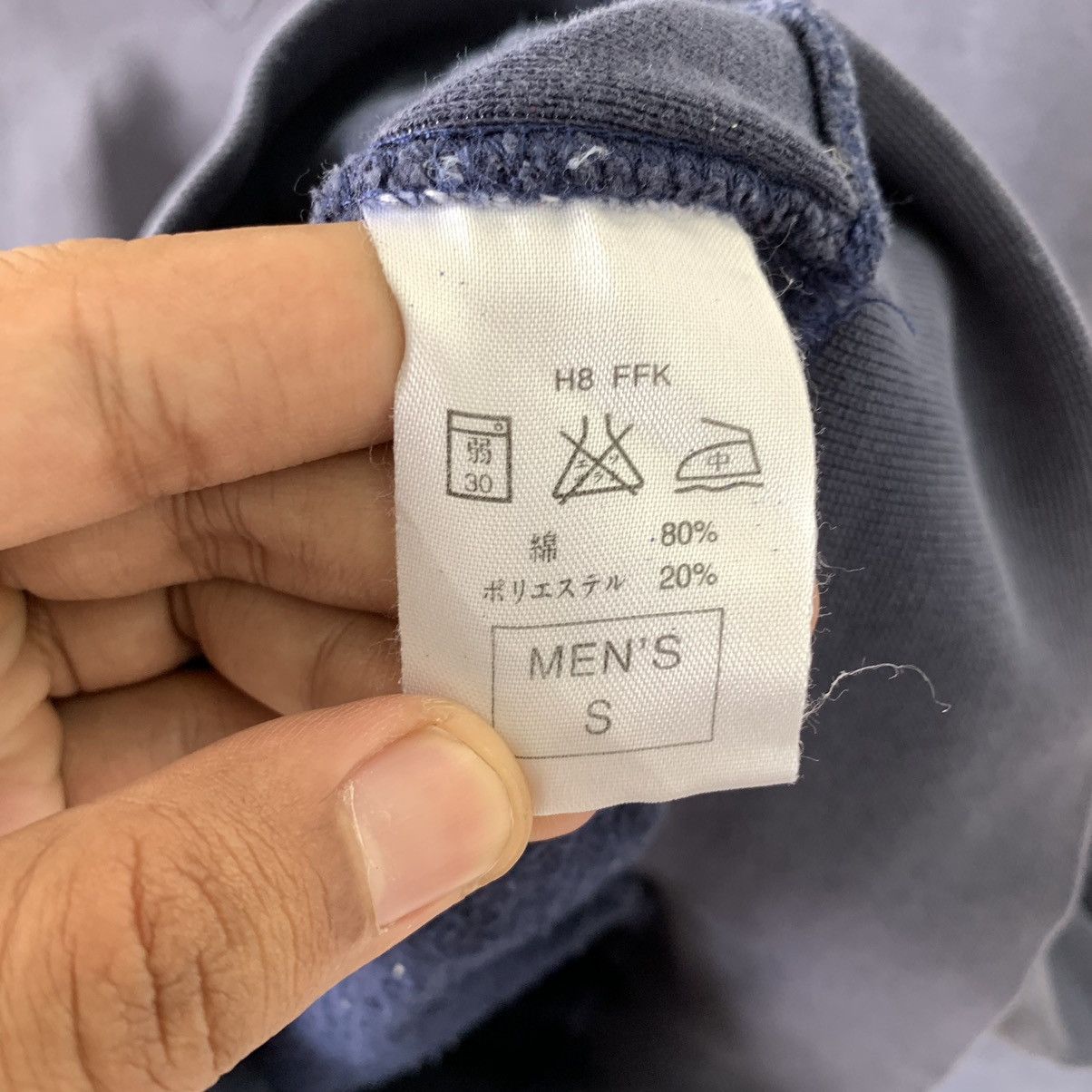 Nike × Vintage Vintage 90s Sunfaded Nike Small Logo Sweatshirt Size US S / EU 44-46 / 1 - 6 Thumbnail