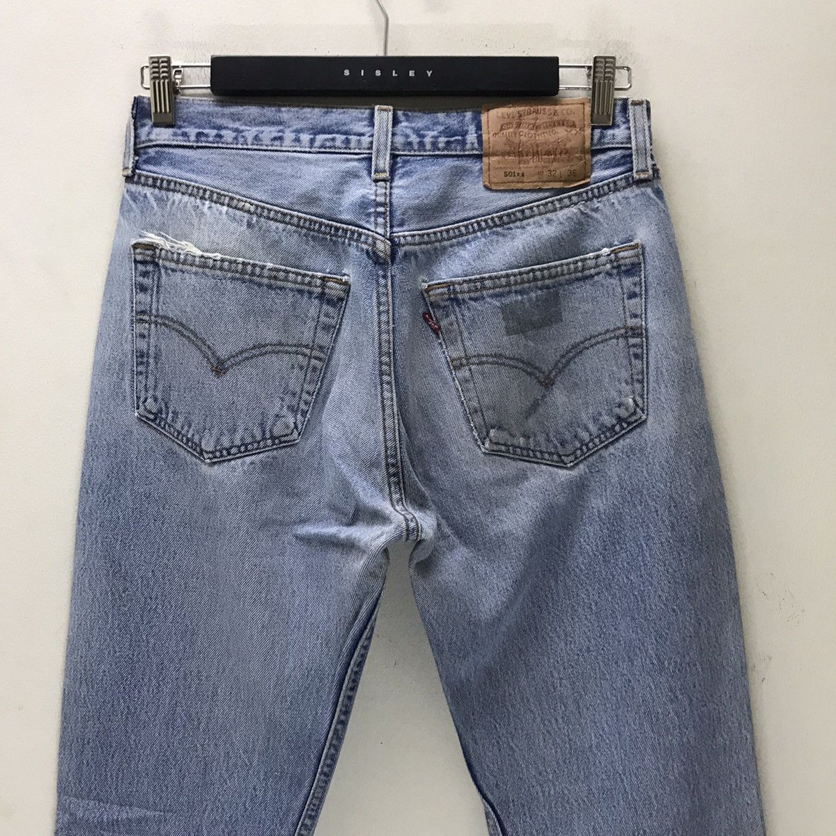 Levi's Vintage Levis 501xx Thrashed Jeans Kurt Cobain Size US 31 - 11 Thumbnail