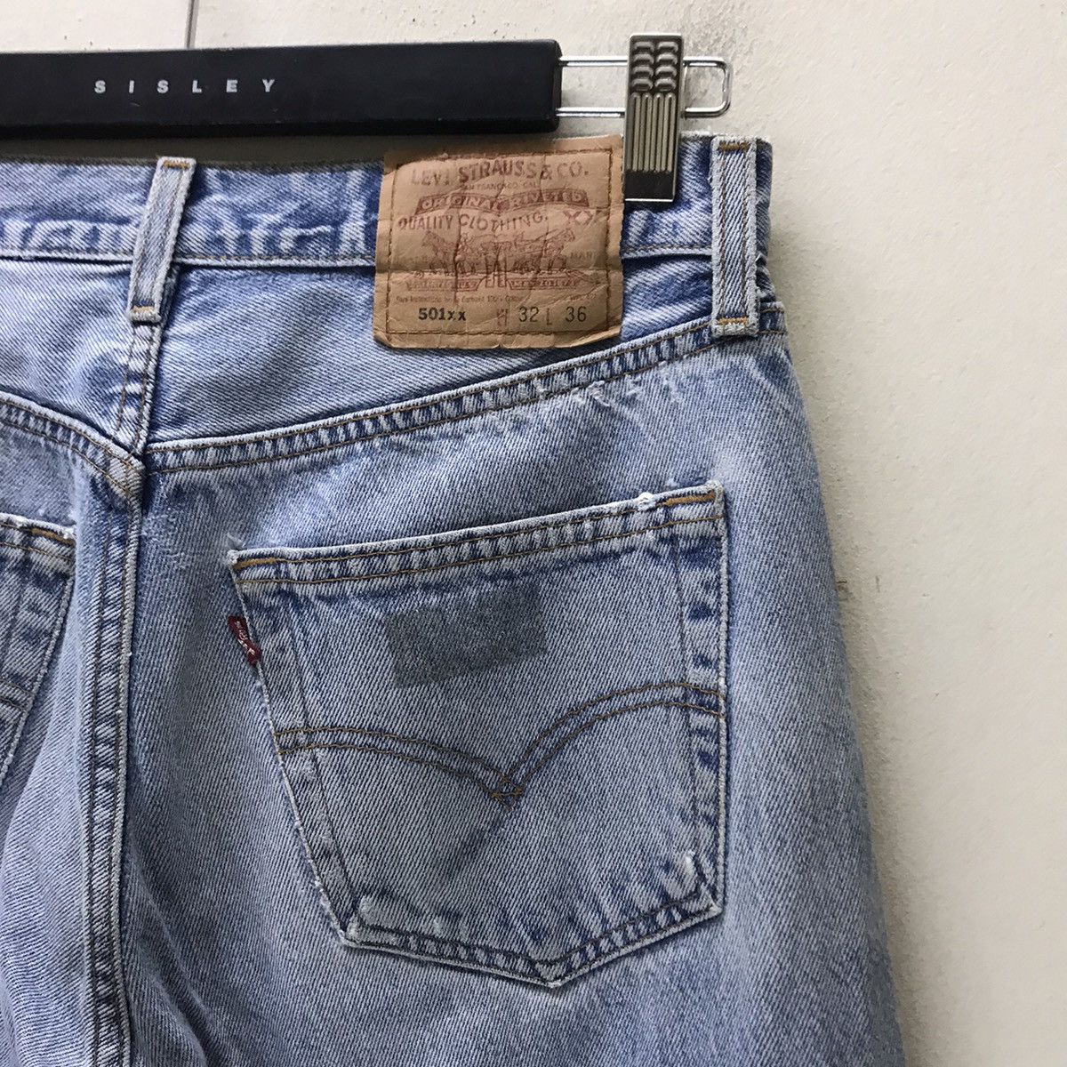 Levi's Vintage Levis 501xx Thrashed Jeans Kurt Cobain Size US 31 - 13 Thumbnail