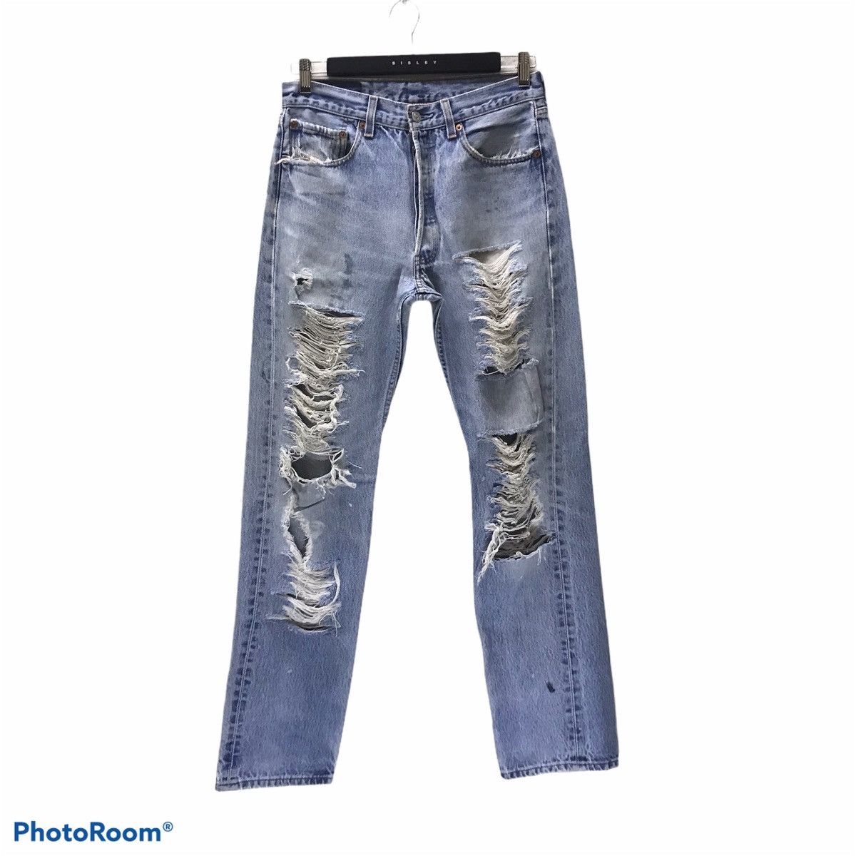 image of Vintage 90's Levis 501Xx Distressed Denim Lightwash Cobain in Blue, Men's (Size 31)