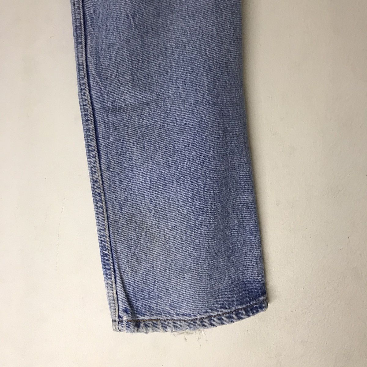 Levi's Vintage Levis 501xx Thrashed Jeans Kurt Cobain Size US 31 - 17 Thumbnail
