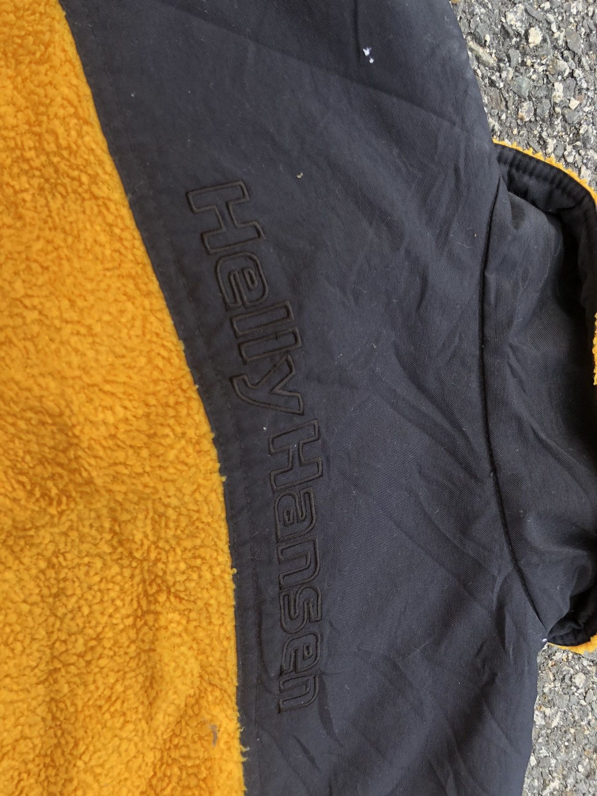 Helly Hansen × Patagonia × The North Face HELLY HANSEN fleece jacket size M Size US M / EU 48-50 / 2 - 12 Thumbnail