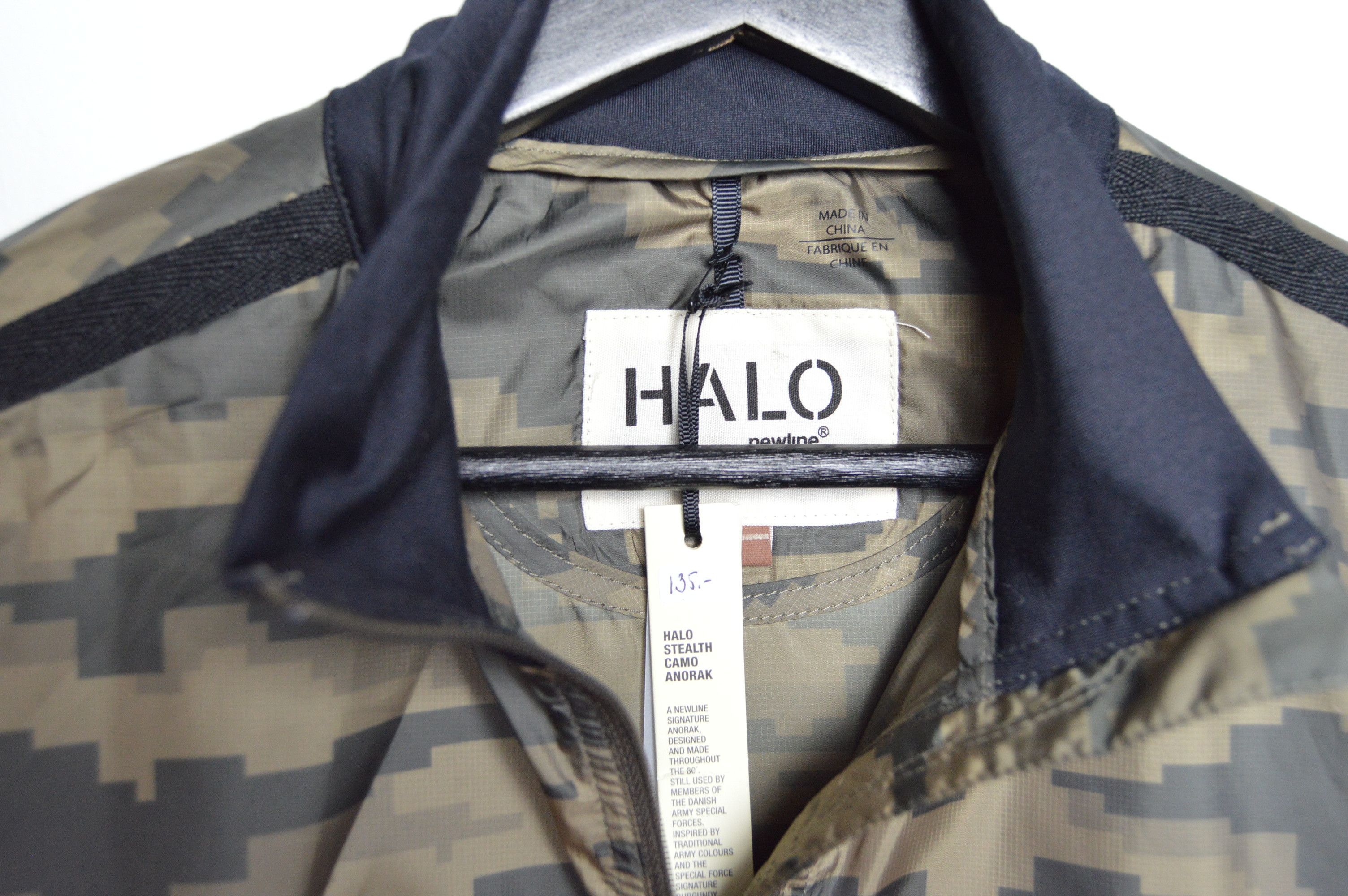 Halo halo tech stealth camo anorak Size US L / EU 52-54 / 3 - 5 Thumbnail