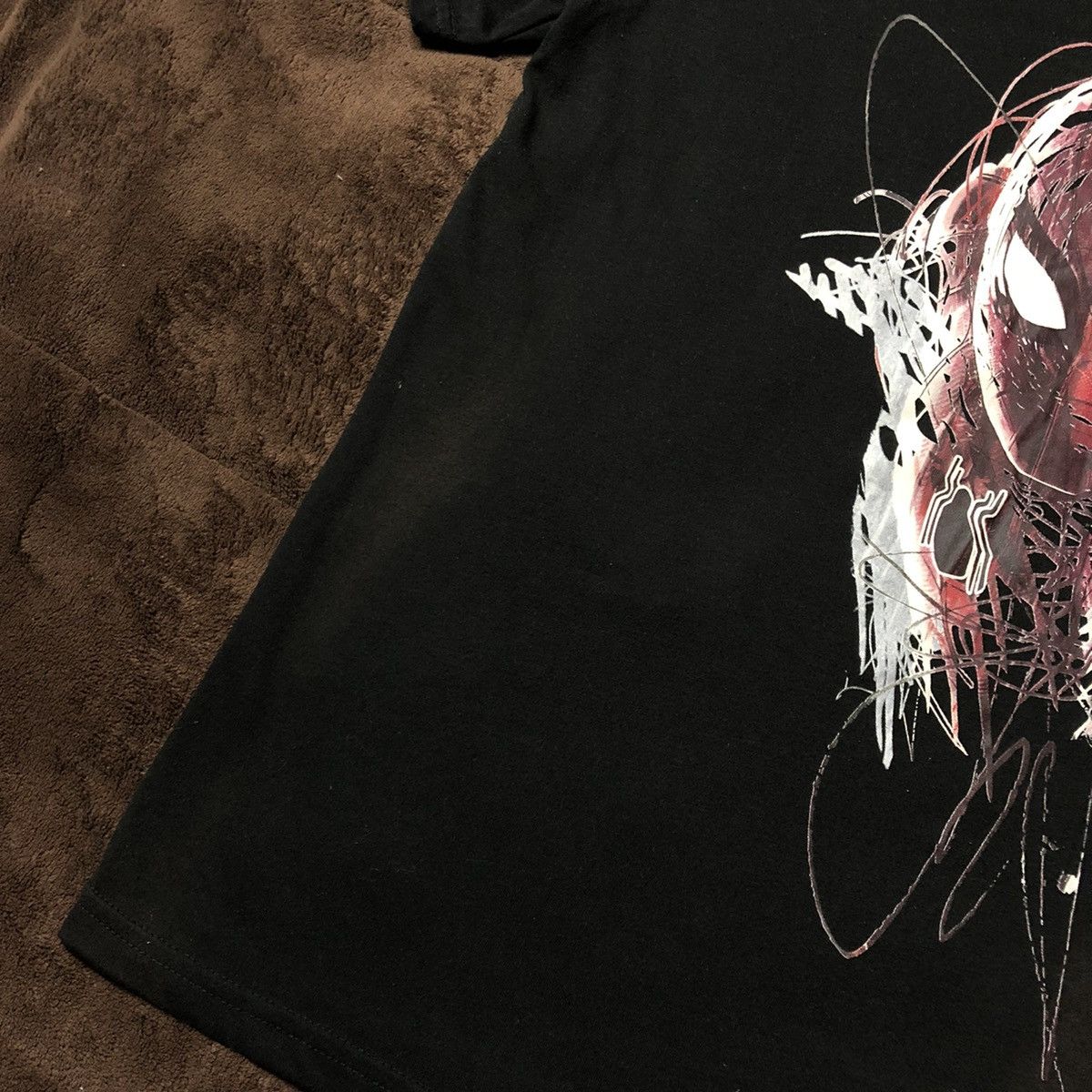 Marvel Comics Thrashed Faded Spiderman Far From Home 2019 The Movie Shirt Size US XL / EU 56 / 4 - 9 Thumbnail