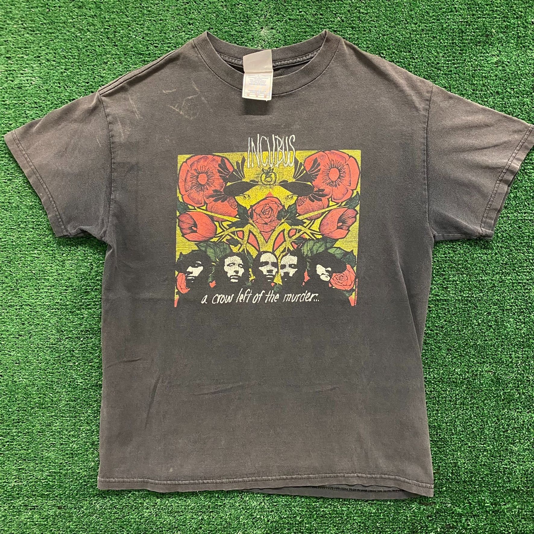 Band Tees Crazy Vintage Y2K Sun Faded Incubus Crows Metal Band T-Shirt Size US M / EU 48-50 / 2 - 1 Thumbnail
