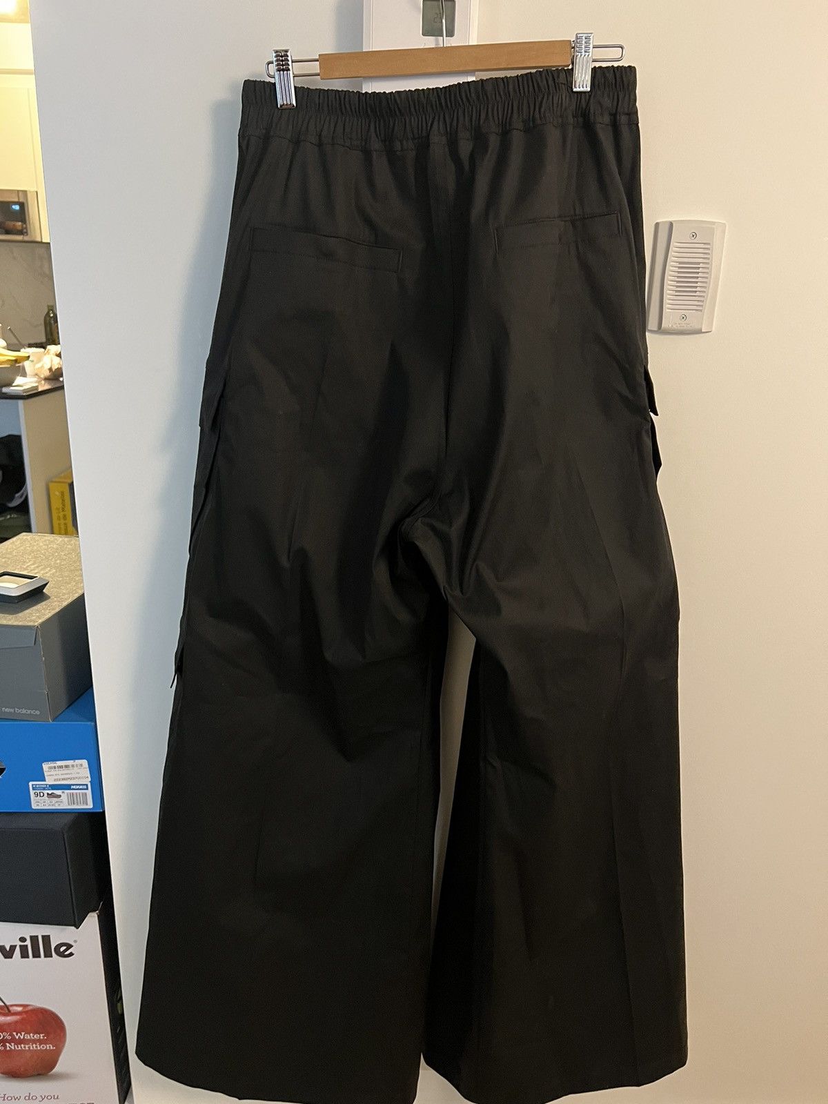 Rick Owens Rick owens bela cargo jumbo size 52 black edfu ss23 Size US 36 / EU 52 - 8 Thumbnail