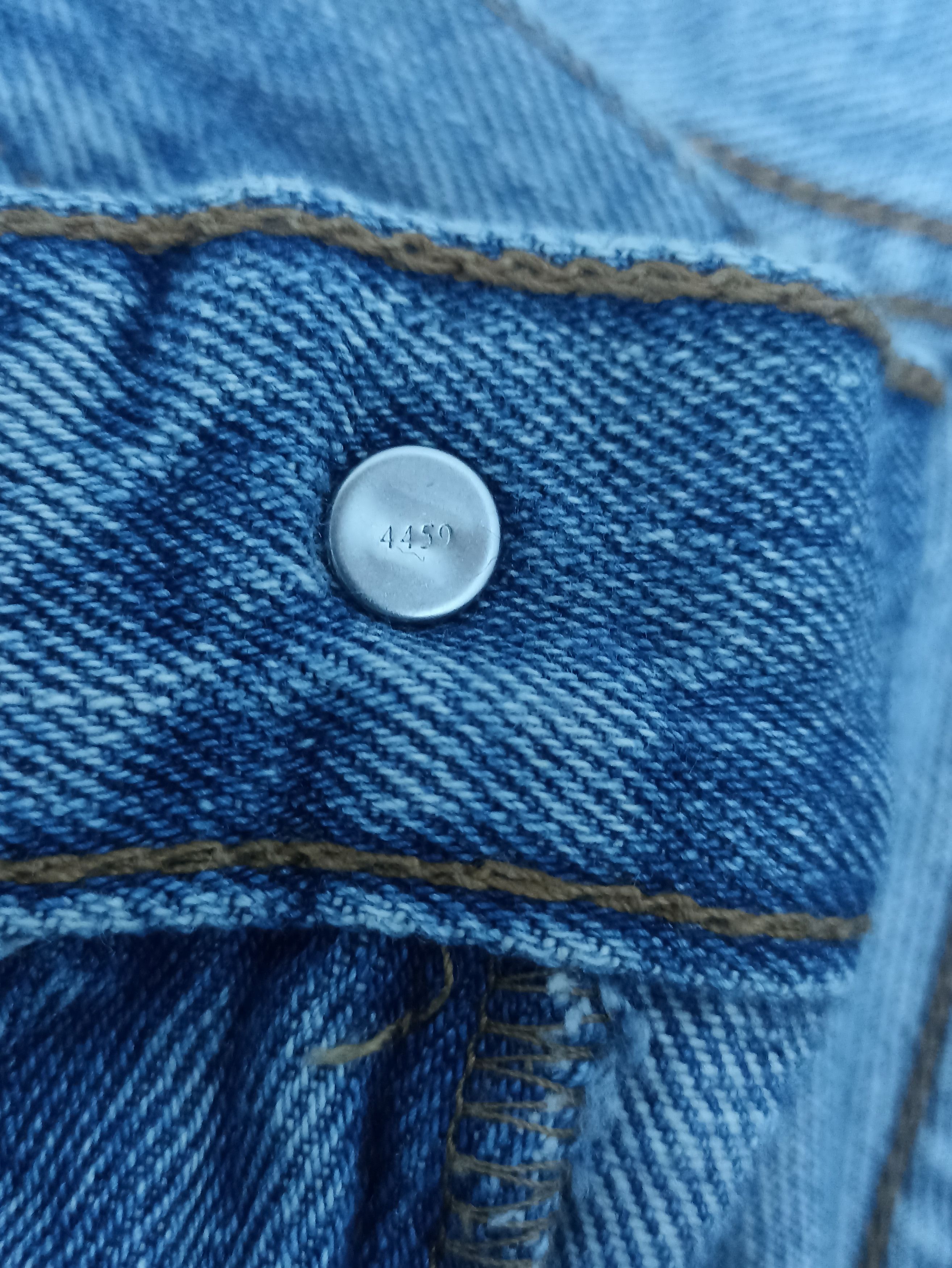 VINTAGE LEVIS 505 BLUE WASH JEANS -J312
