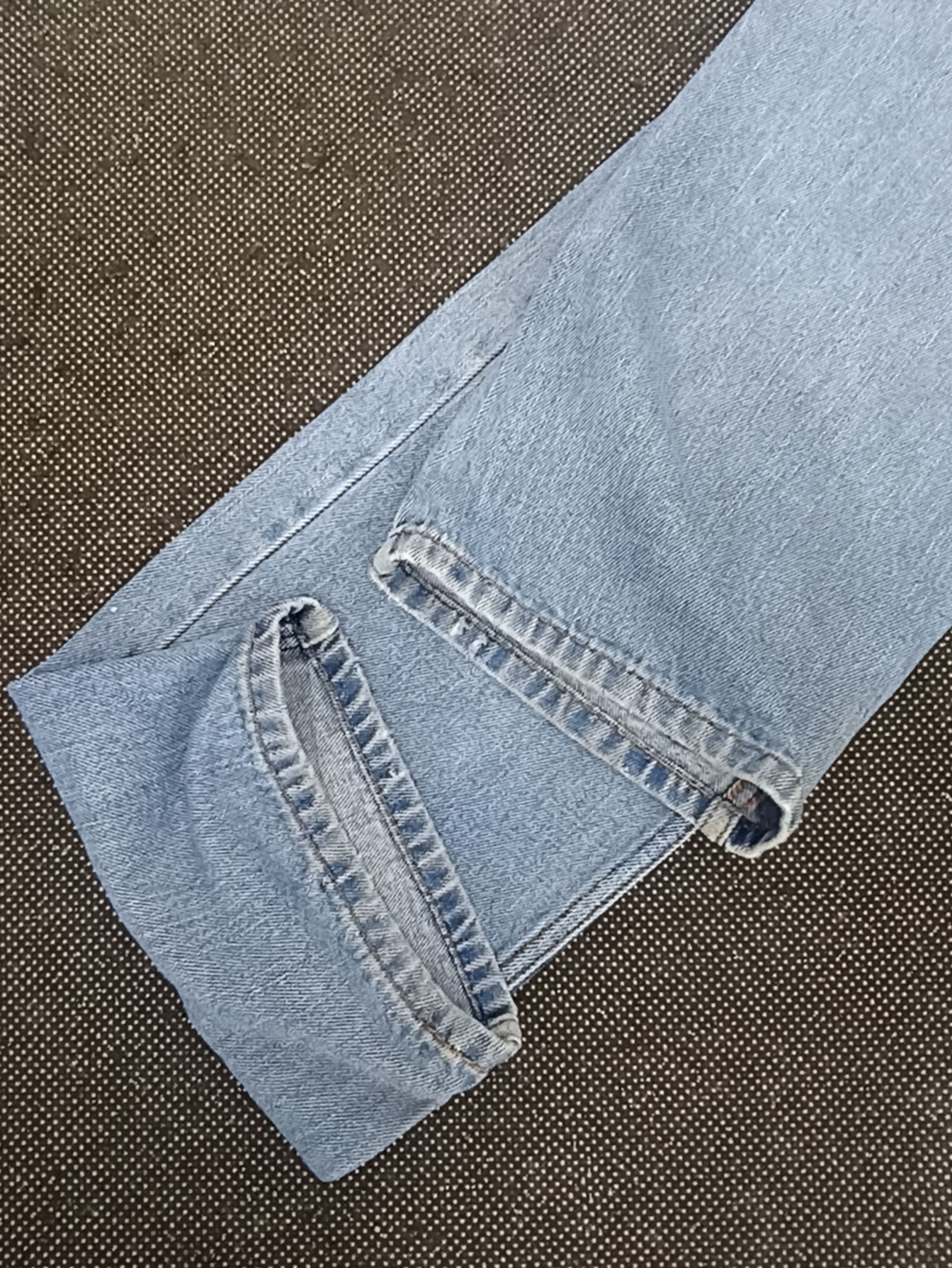 VINTAGE LEVIS 505 BLUE WASH JEANS -J312