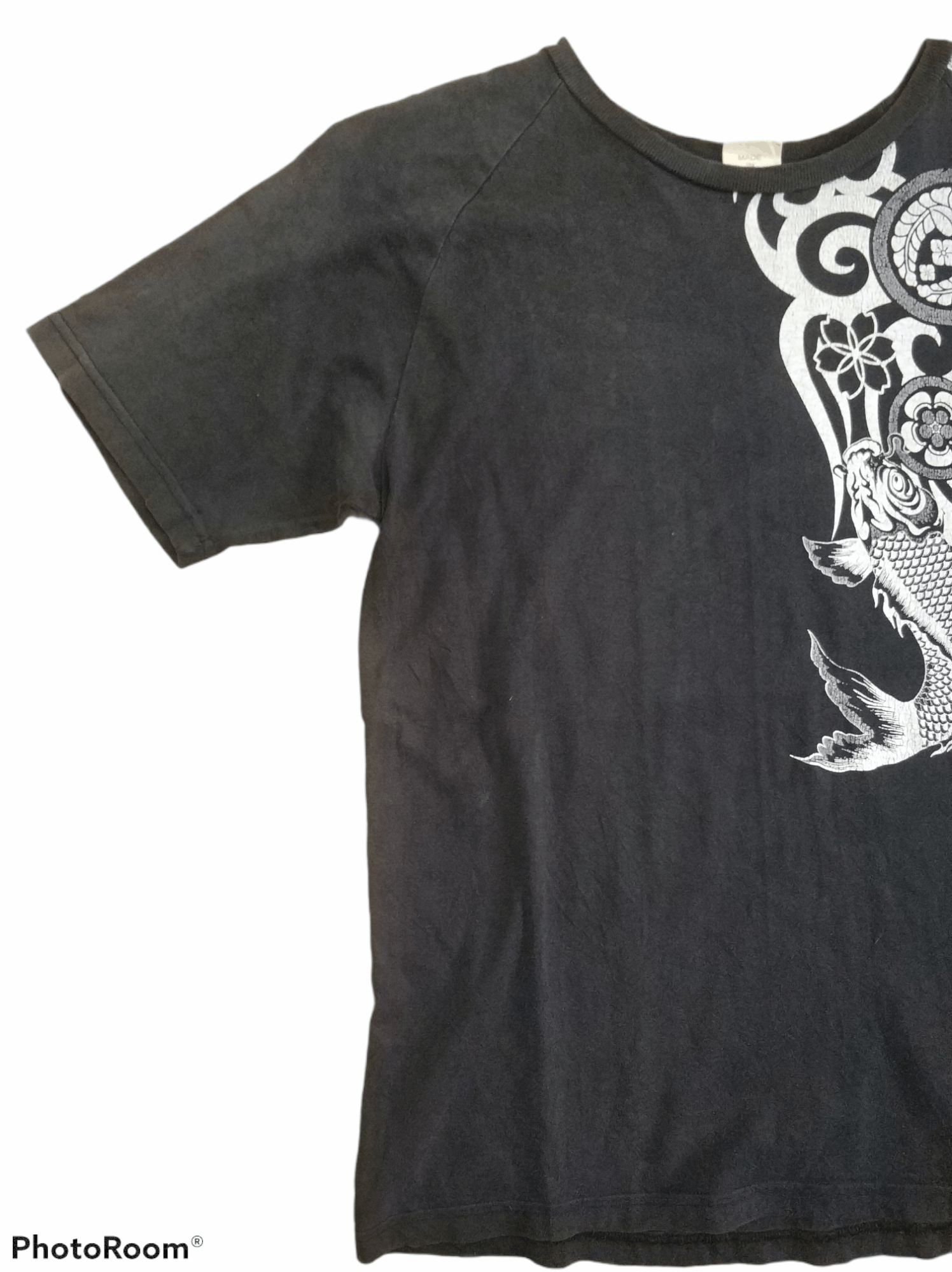Japanese Brand 🔥Overprint Faded Tattoo Koi Fish Tees Size US M / EU 48-50 / 2 - 5 Thumbnail