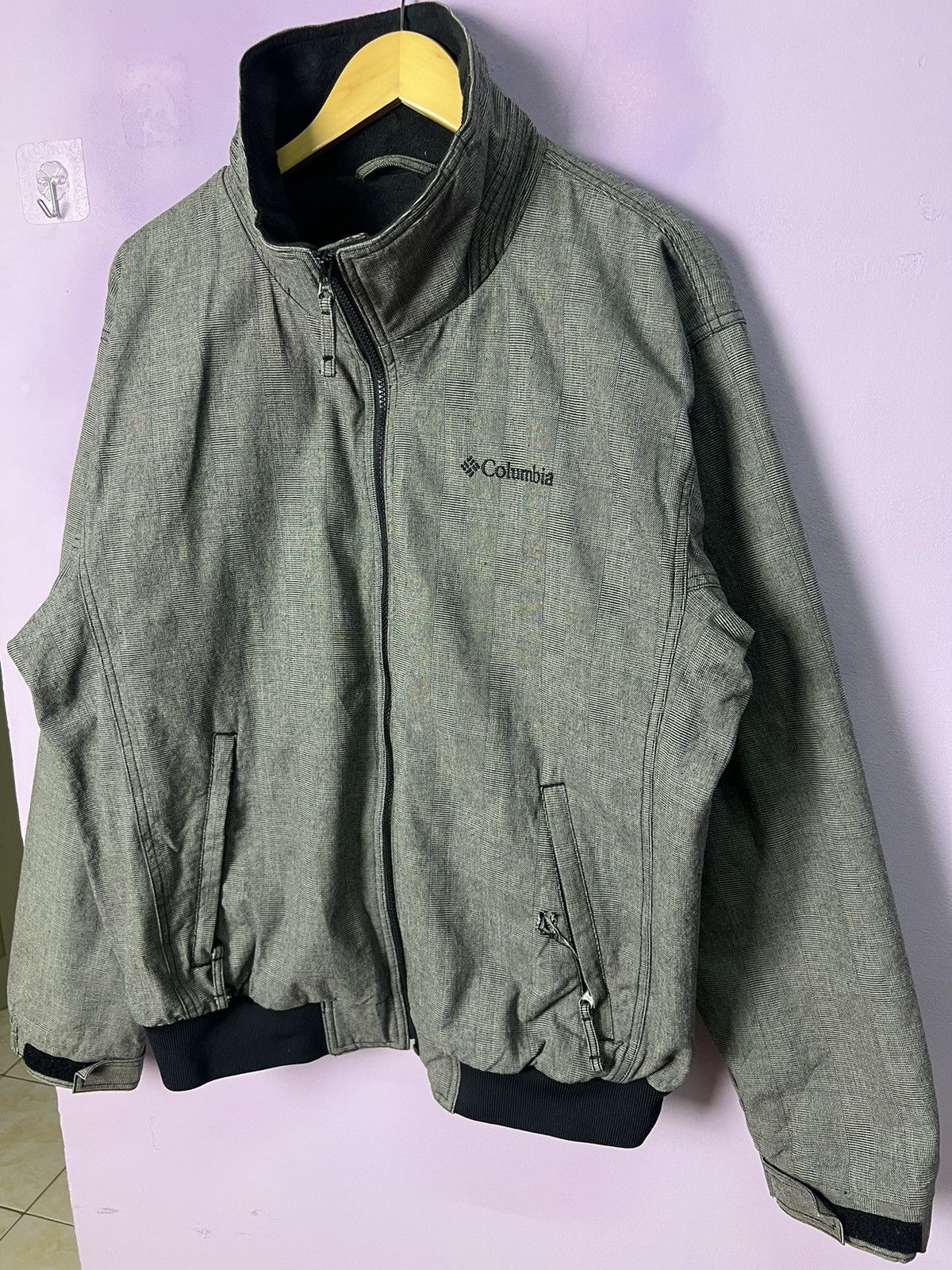 Pre-owned Columbia Distressed  Zipper Jacket In Grey